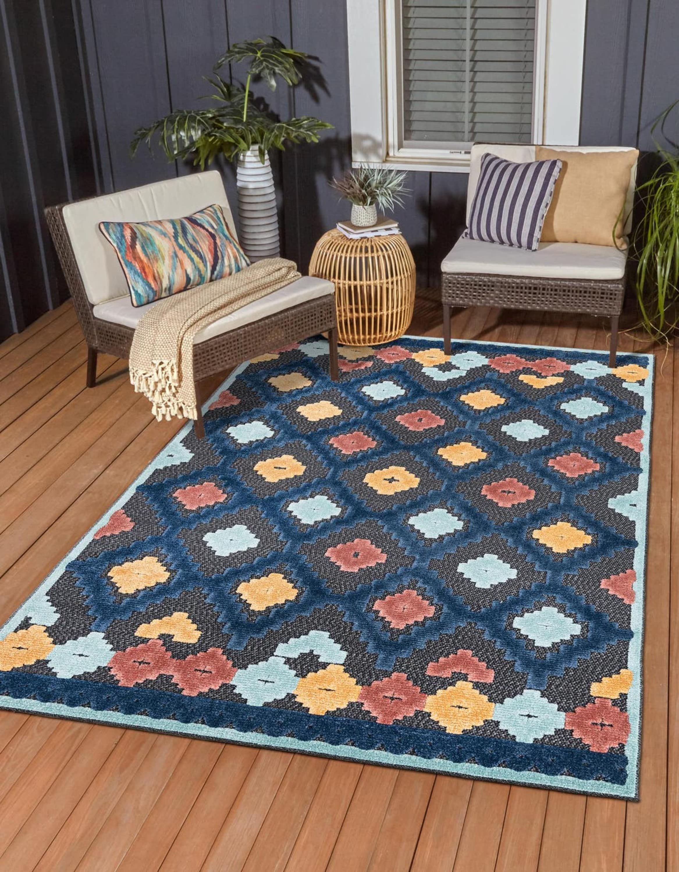 Unique Loom 3171484 Belize Outdoor 6 x 9 (ft) Loomed Polypropylene Charcoal Rectangular Indoor/Outdoor Geometric Area rug