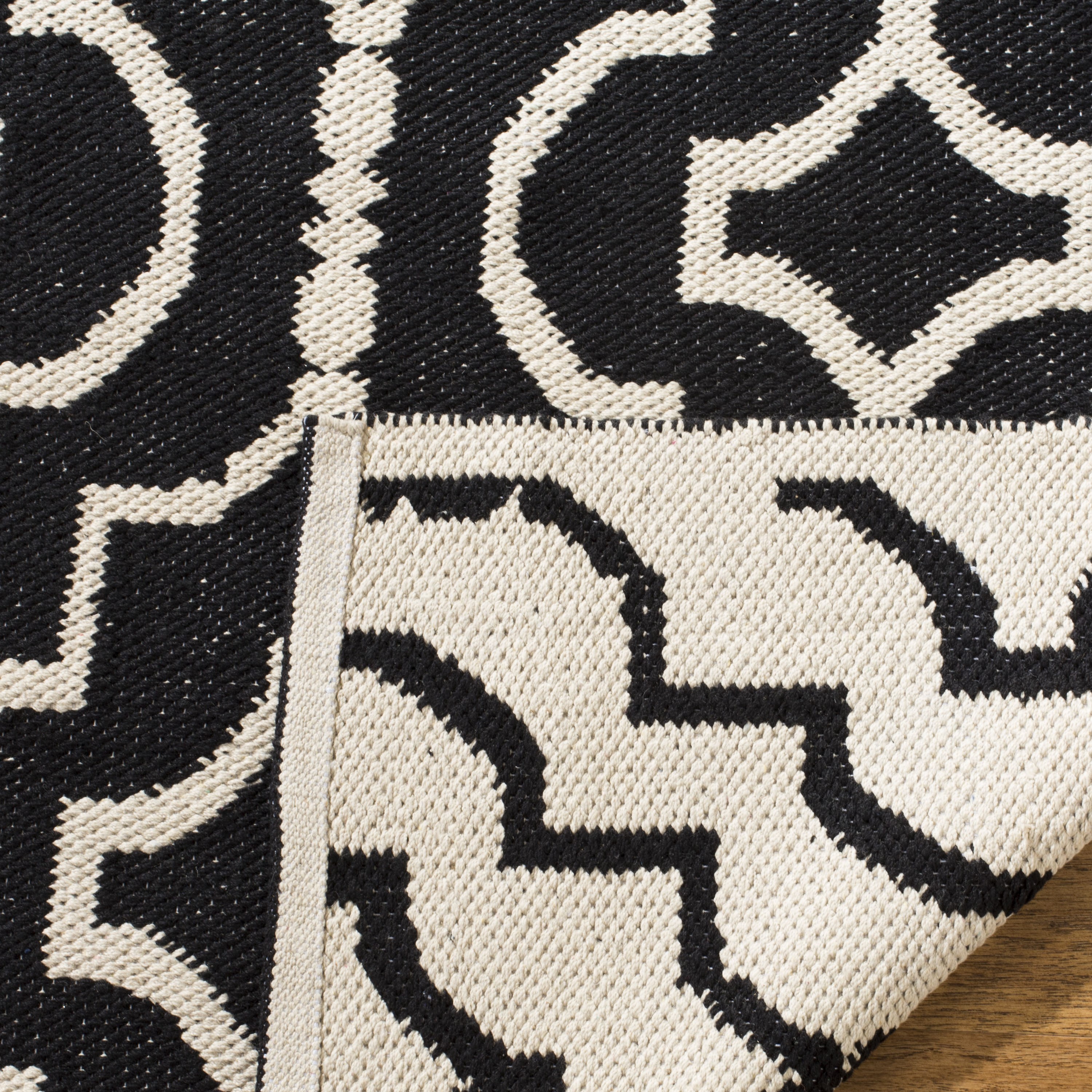 Safavieh MTK722D-24 rugs - View #4