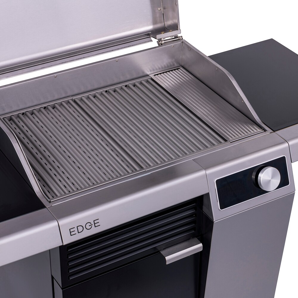 CharBroil Edge 1750Watt Silver Electric Grill in the Electric Grills