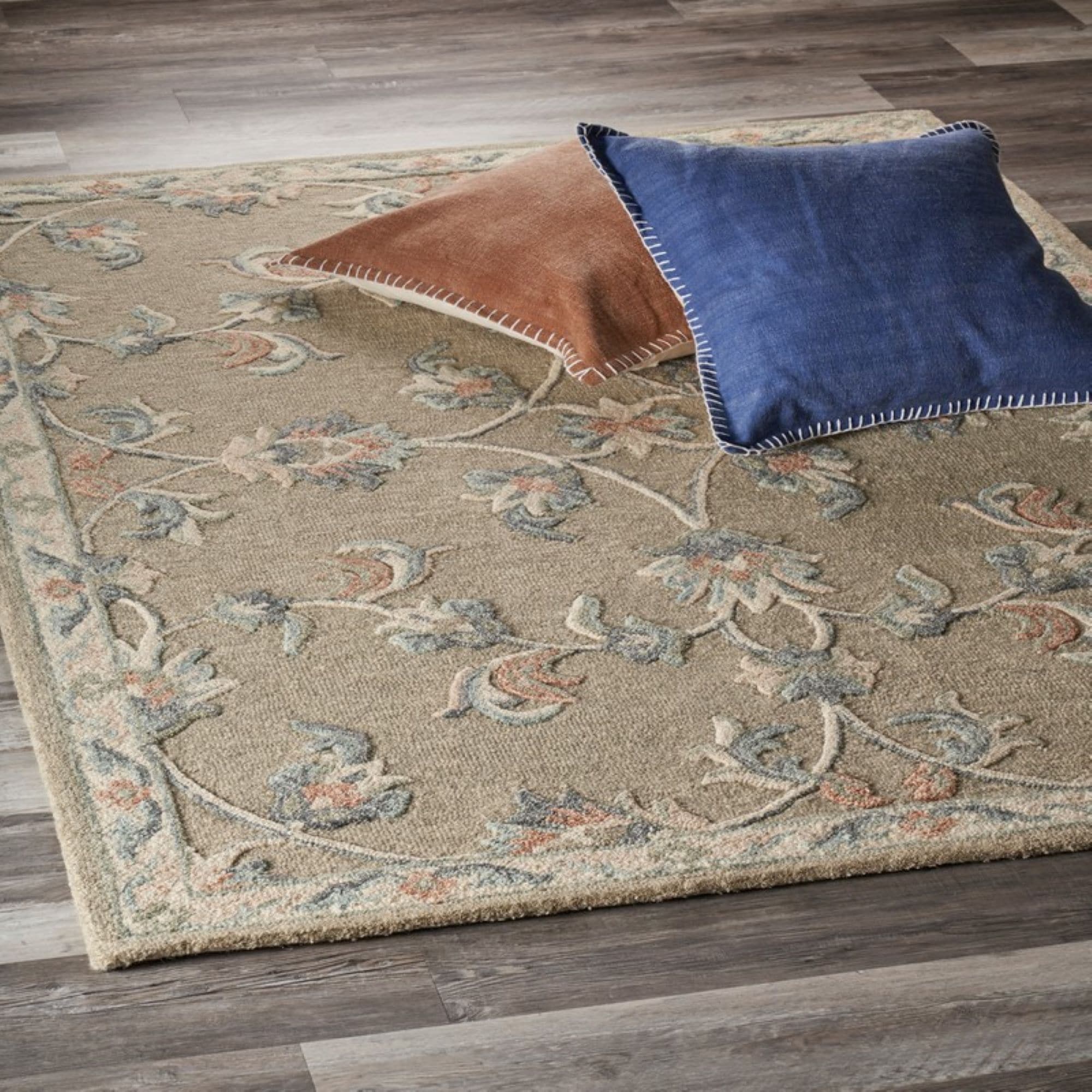 Victorian Mirroring Floral Bloom Hand-Tufted Wool Rug 5' x 7' Blue
