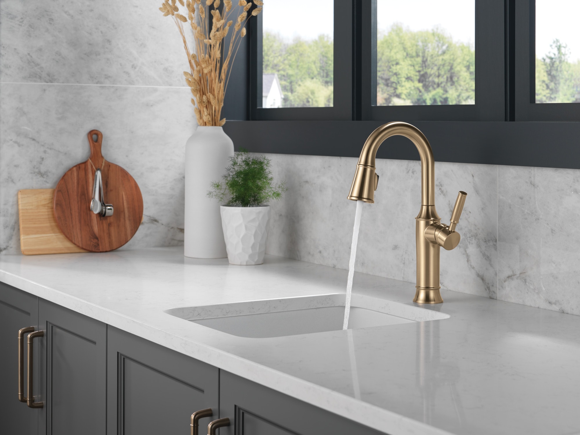 Delta 9984-CZ-PR-DST Kitchen-Faucets - View #11