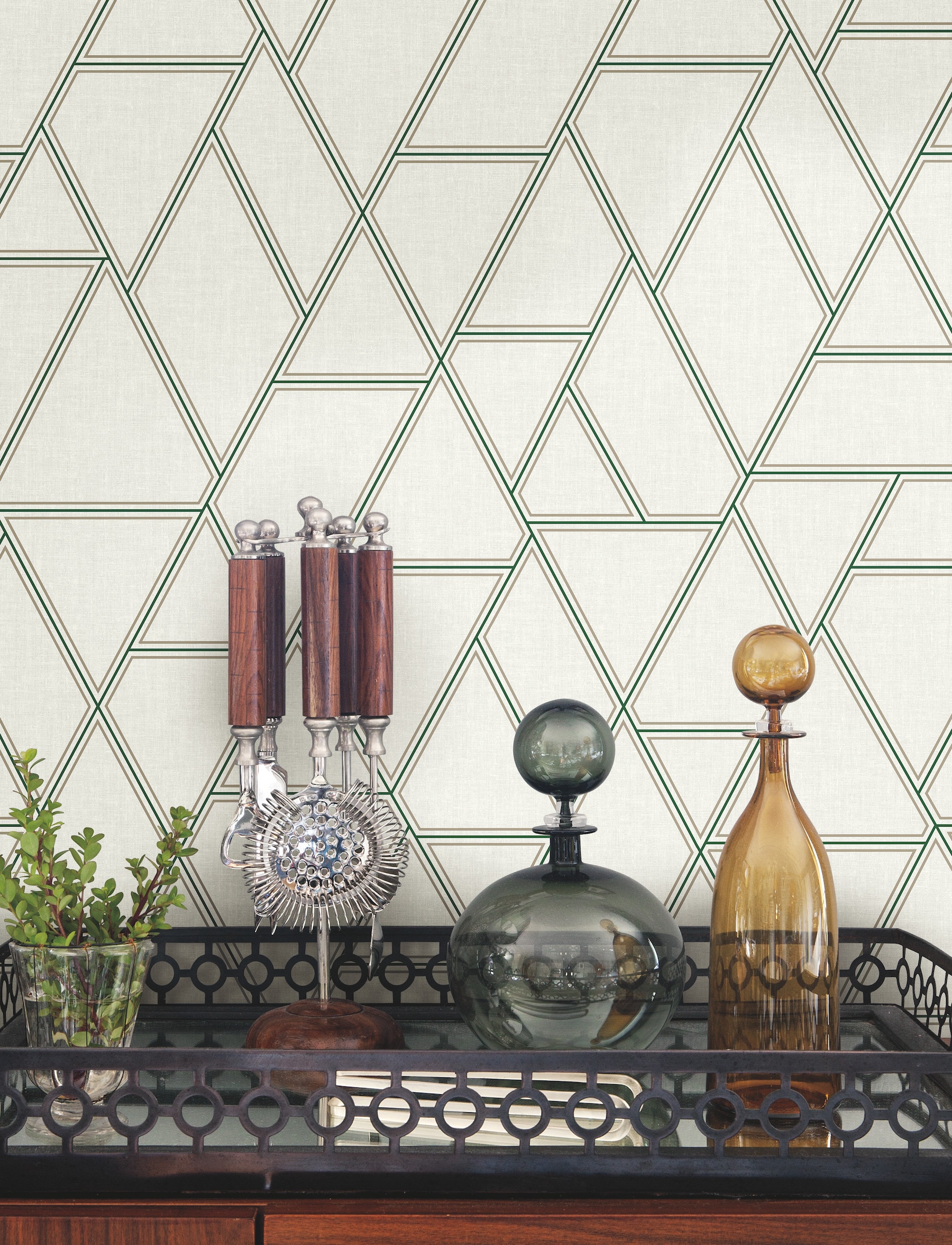 York Wallcoverings GR5912 Grandmillennial 60.8-Sq. Feet Green Non-woven Geometric Prepasted Water Activated Paste Wallpaper