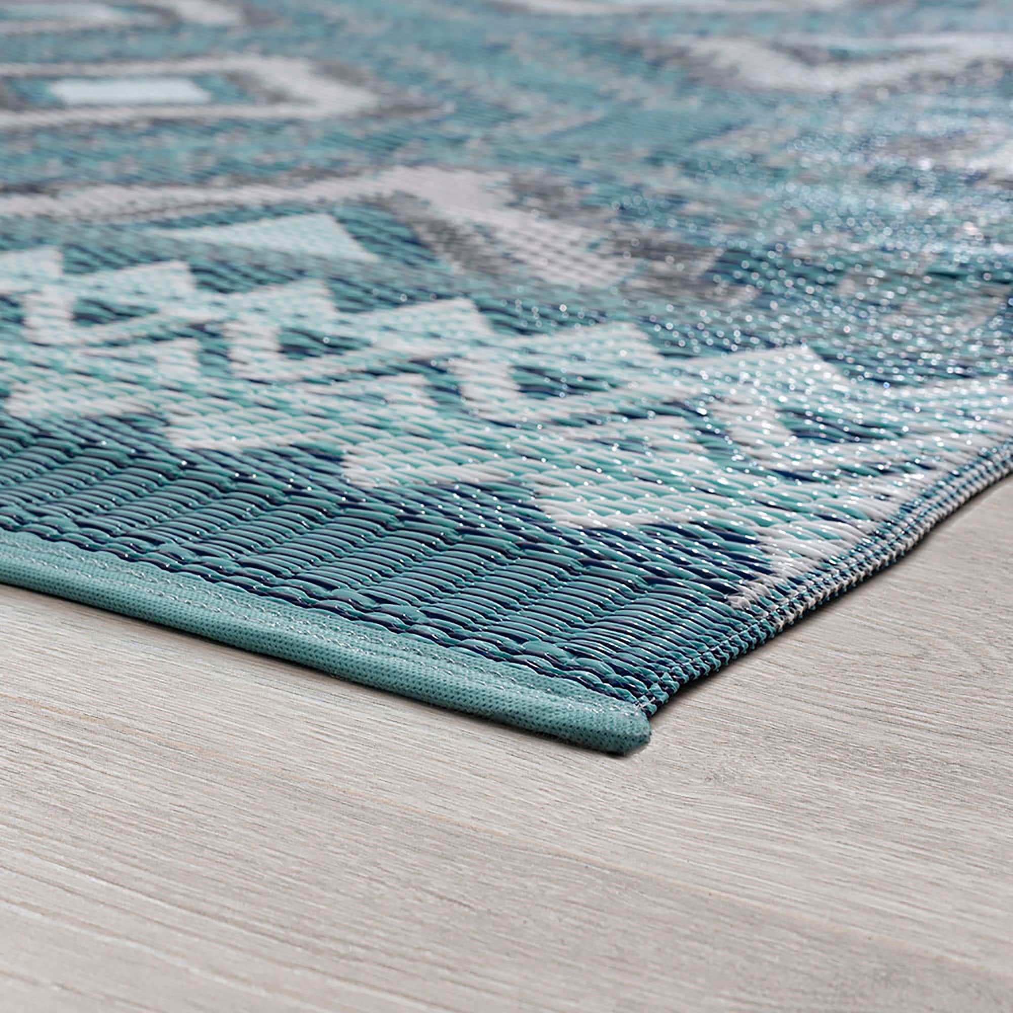 Tayse Sunset 8 X 10 (ft) Aqua Outdoor Geometric Coastal Area Rug ...