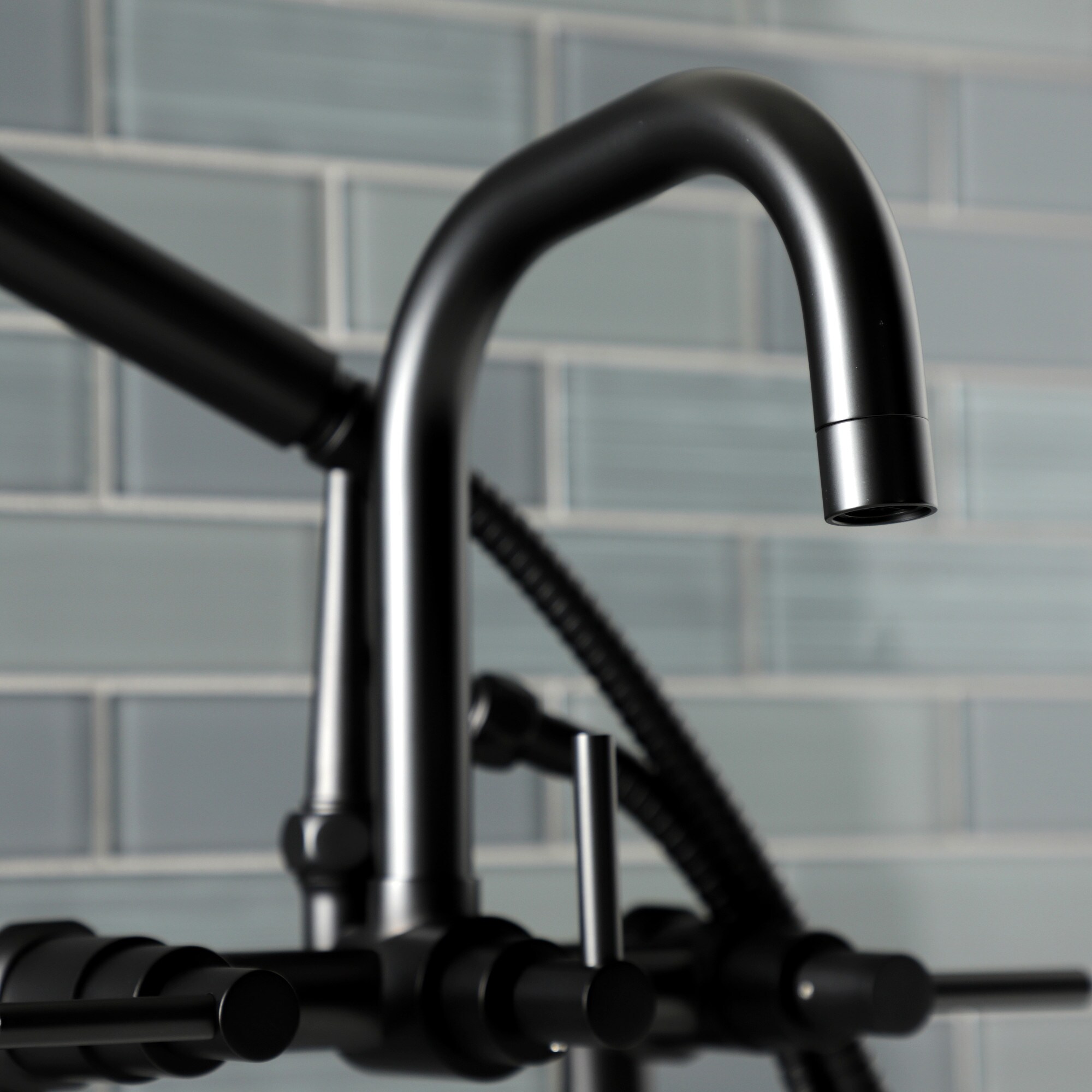 Kingston Brass WLAE8400DL Roman-Tub-Faucets - View #4