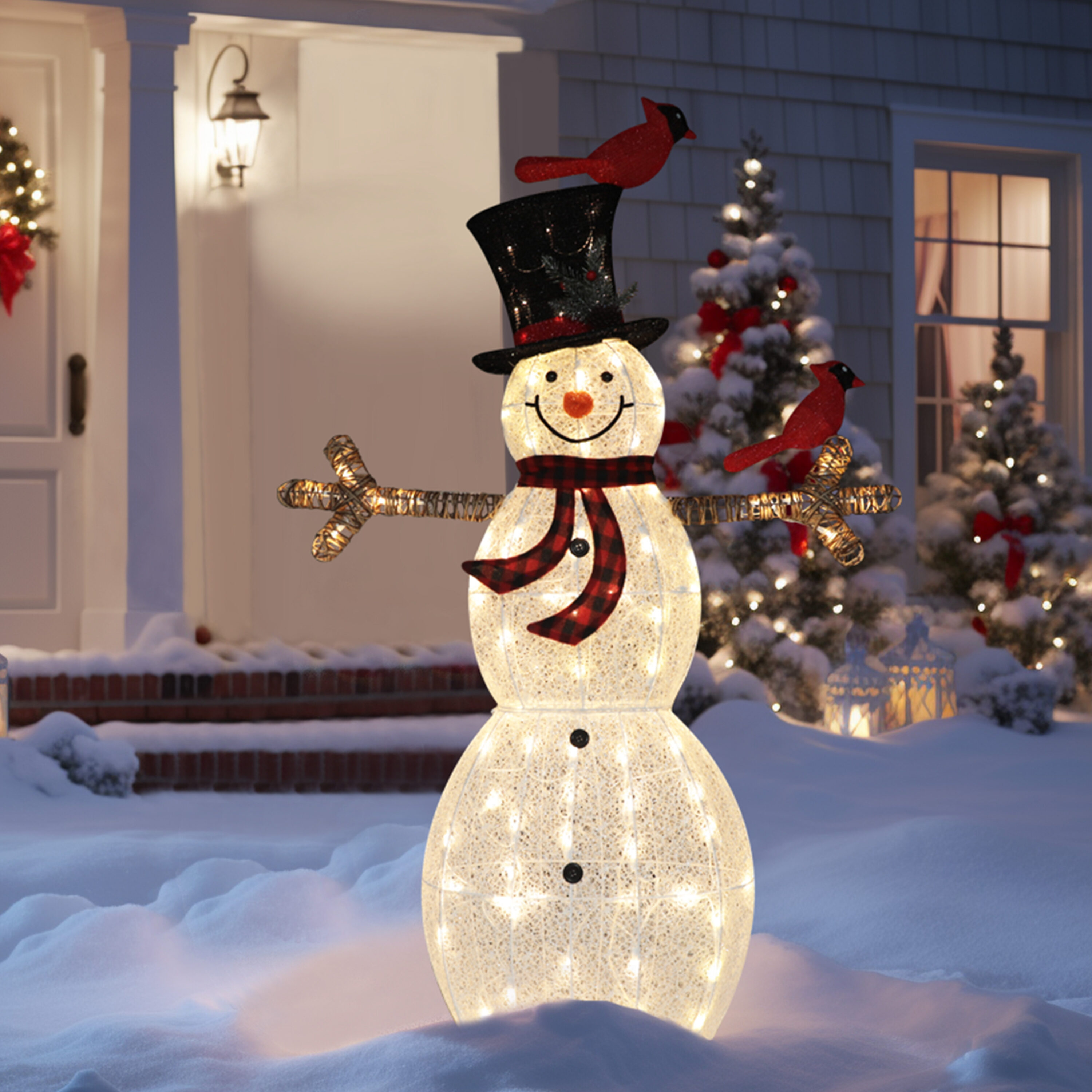 Indoor/Outdoor Hooked Snowman with Winter Birds Accent Rug