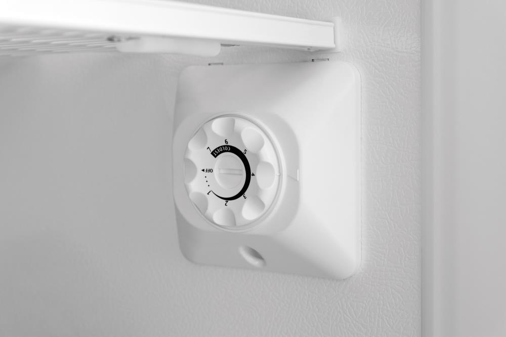 Frigidaire FFFU17M1QW m050205 - View #4