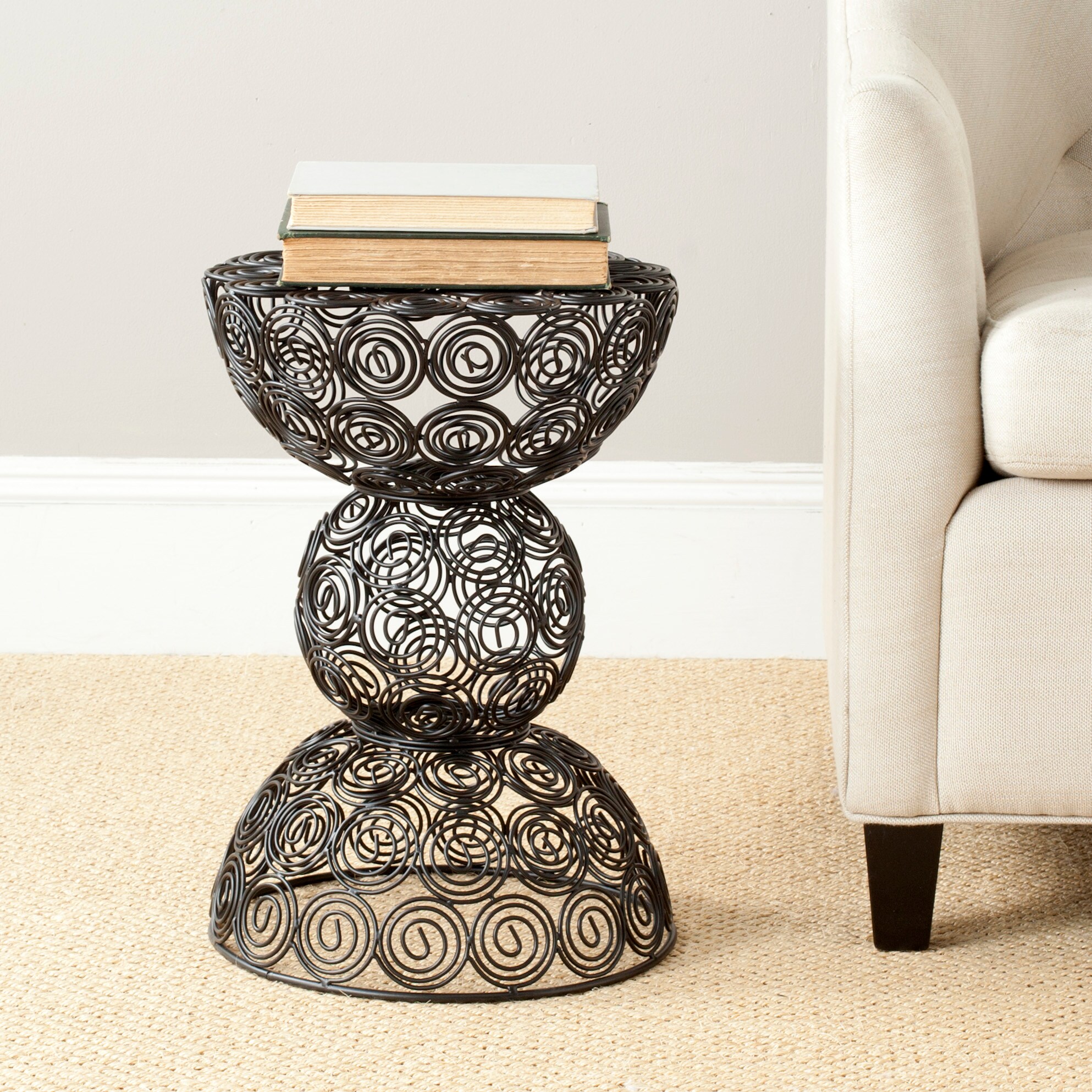 Safavieh FOX4508A Leila 13.3-in W x 18.3-in H Black Metal Round Casual End Table
