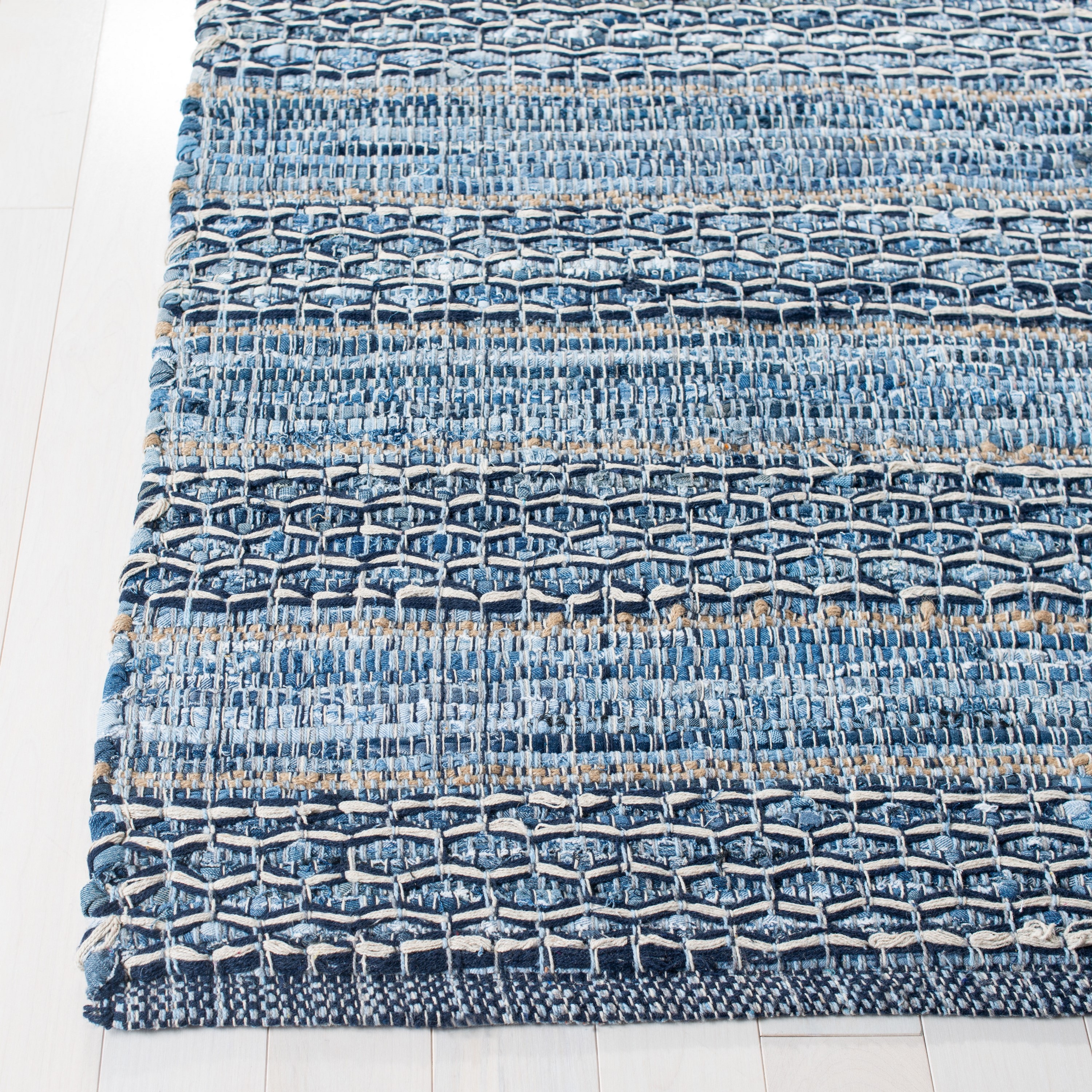 Safavieh MTK418L-3 rugs - View #4