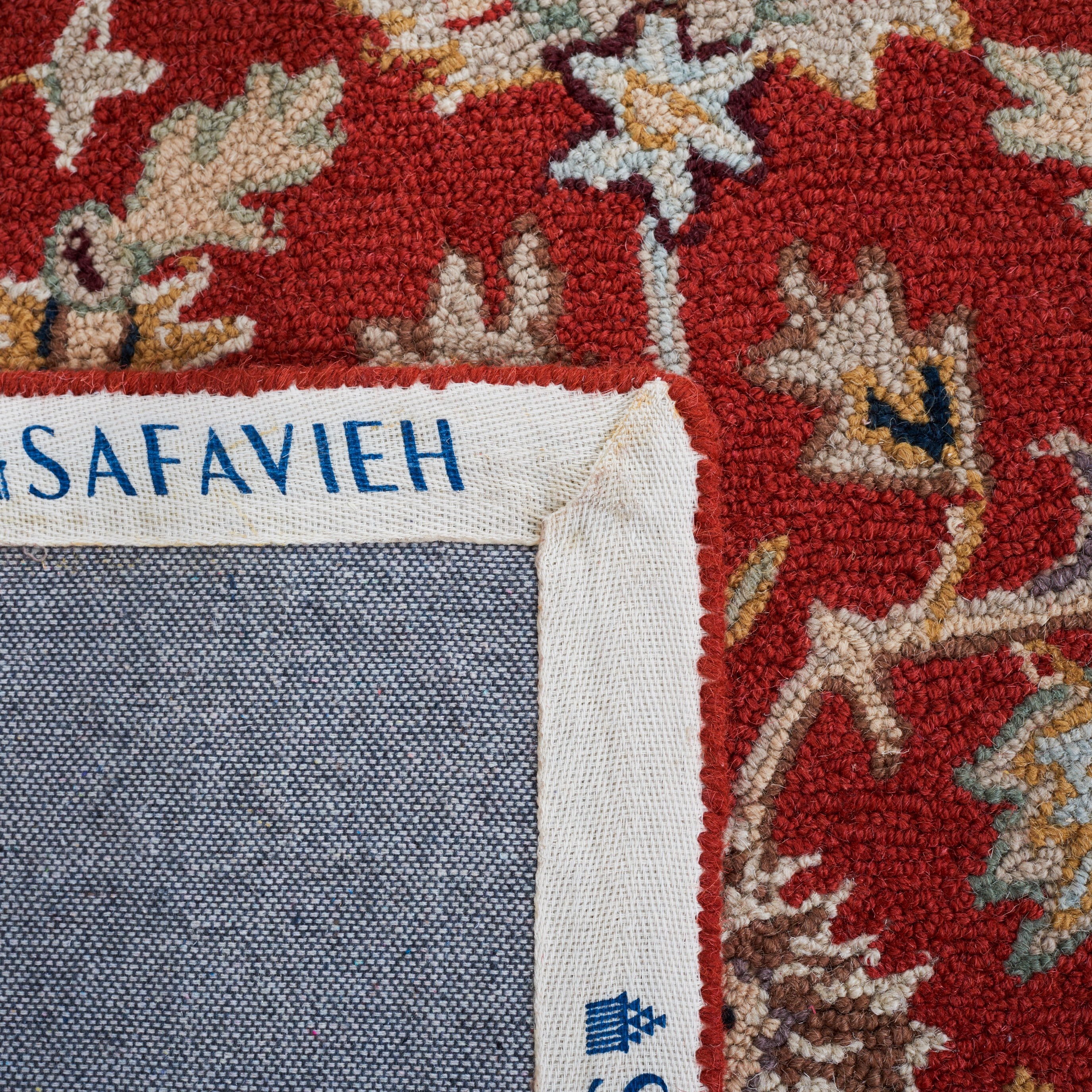 Safavieh HK751A-5 rugs - View #7