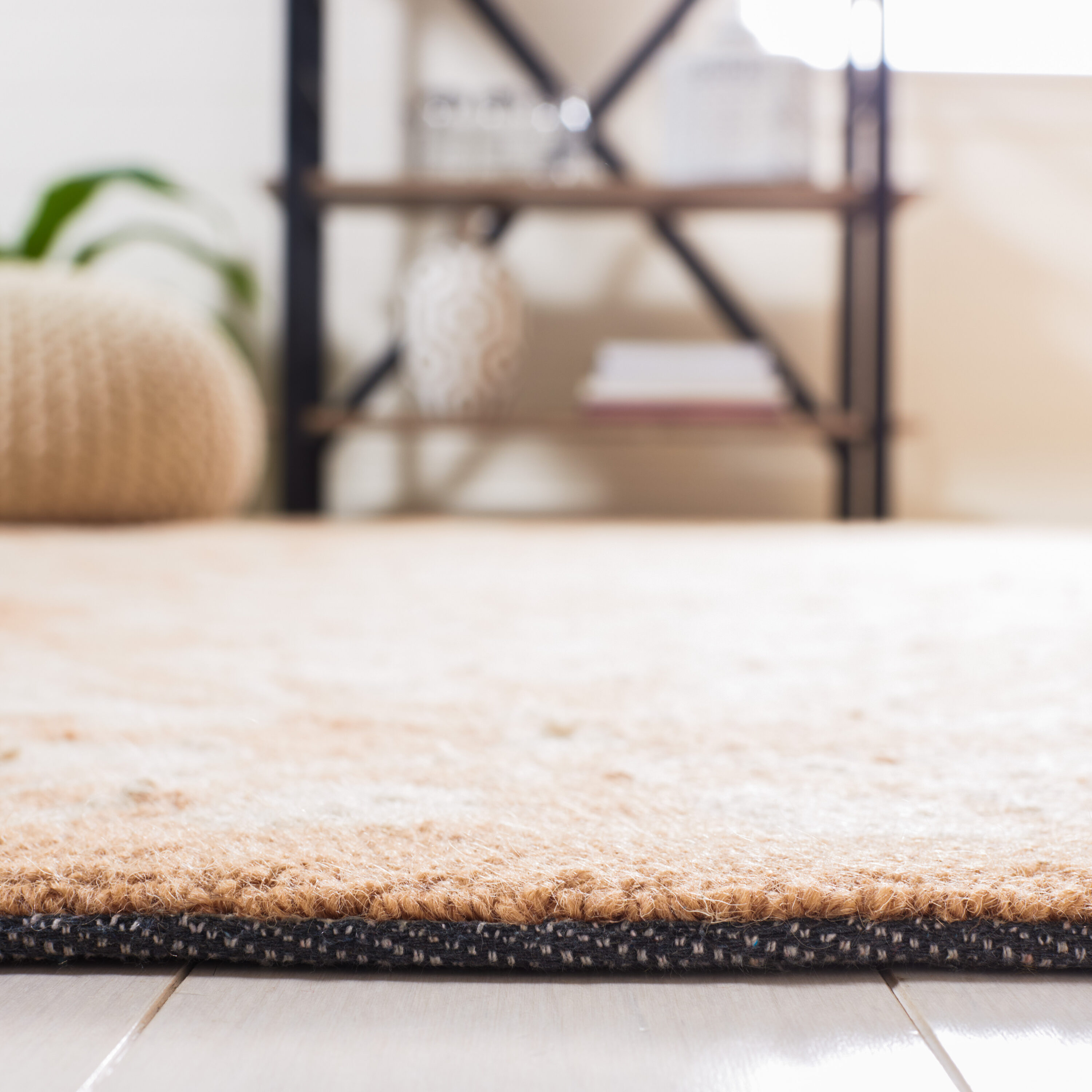Safavieh HK723C-210 rugs - View #3