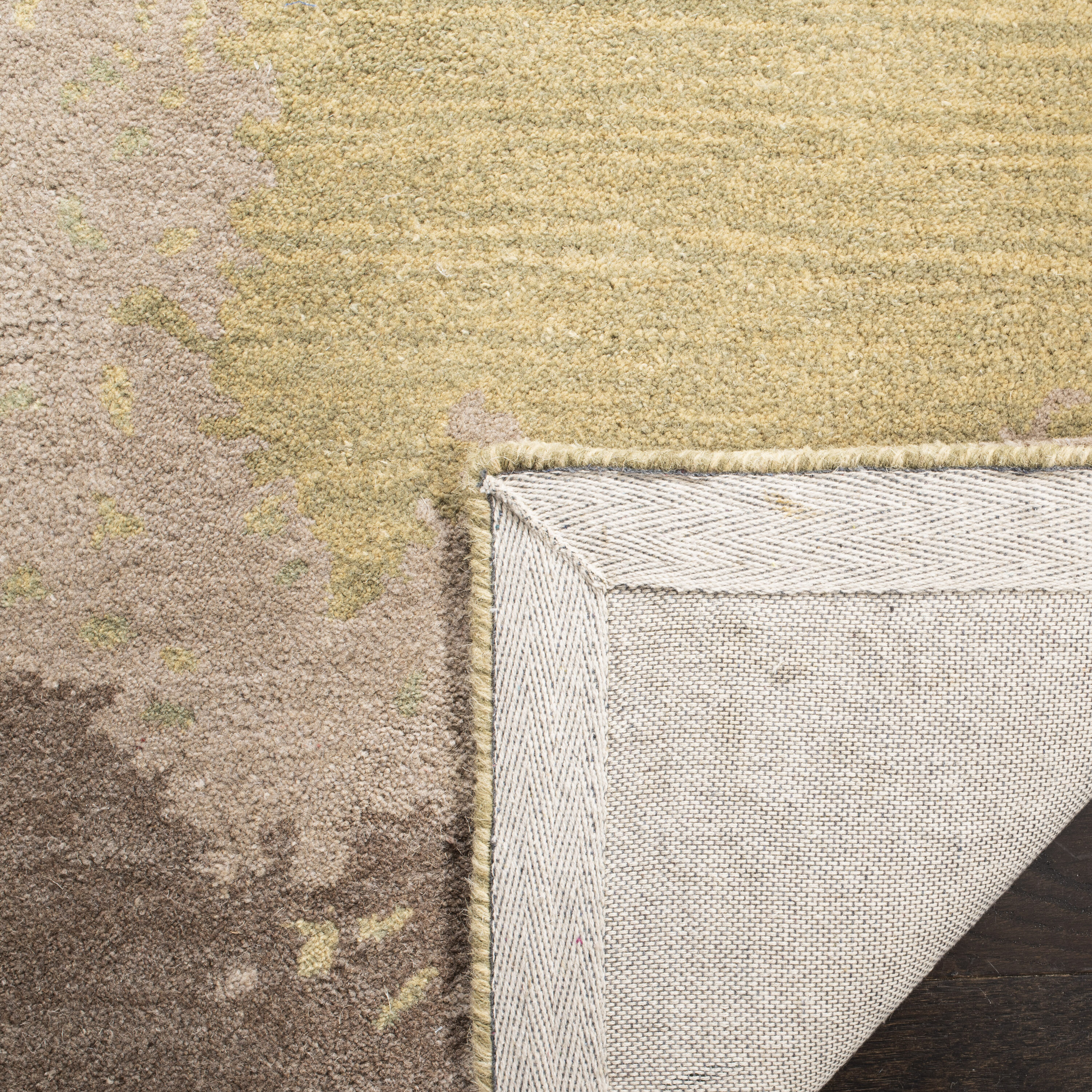 Safavieh SOH706A-5 rugs - View #4