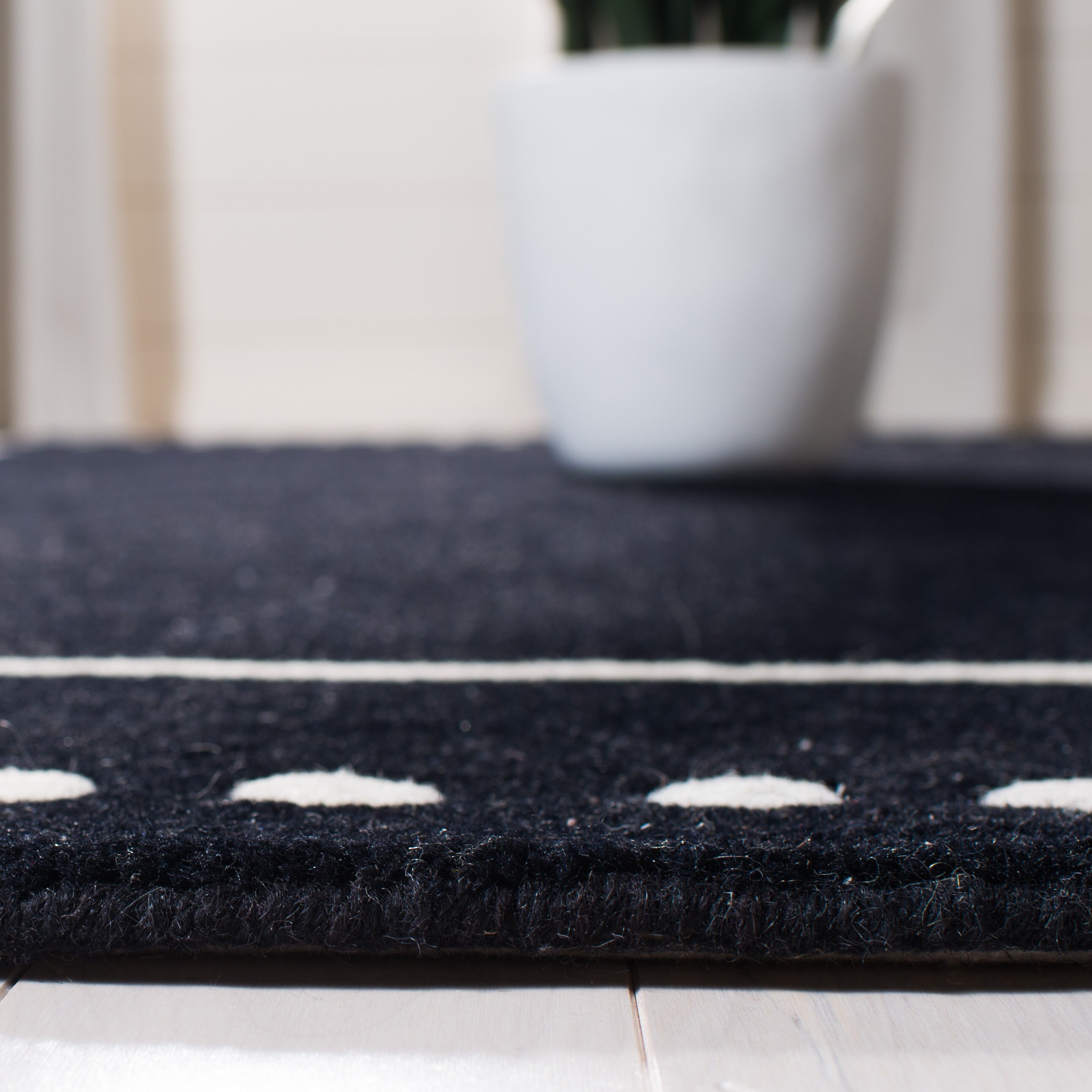 Safavieh BEL151E-5SQ rugs - View #4