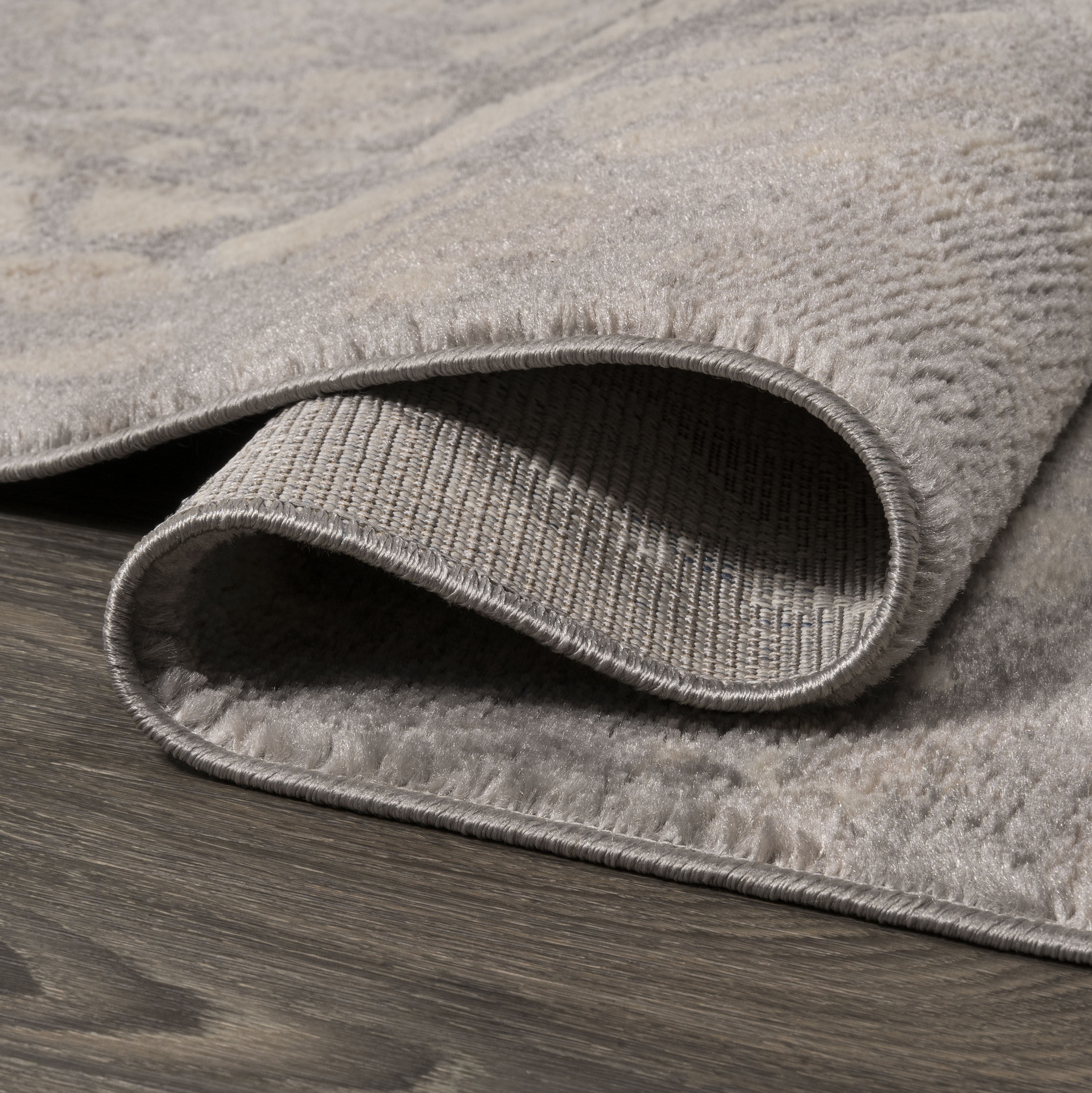 Gray Geometric Synthetic 3' x 5' Reversible Area Rug