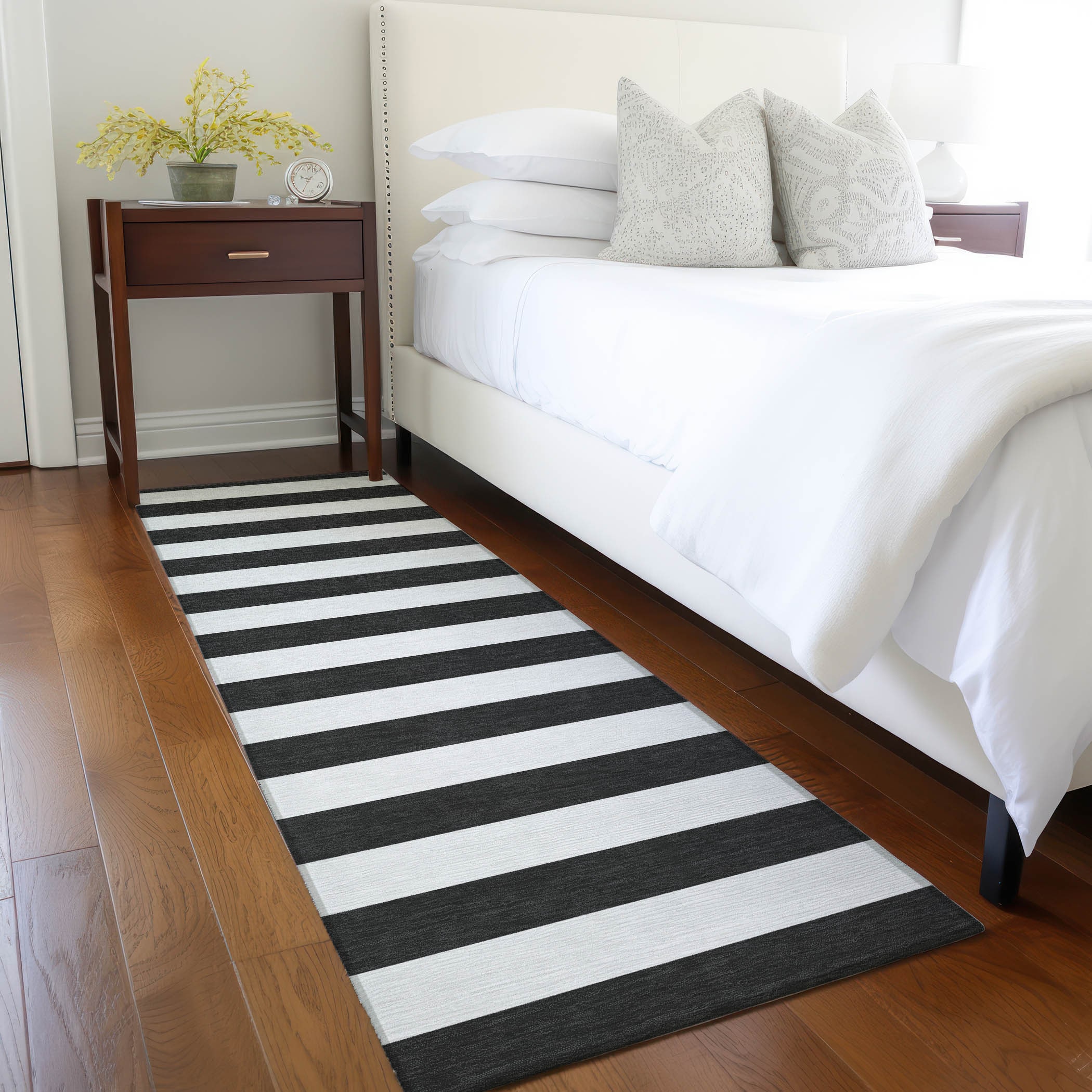 Addison Rugs ACN528BK2X8 Chantille ACN528BK 2 x 7 (ft) Polyester Black Rectangular Indoor/Outdoor Stripe Machine washable Area rug
