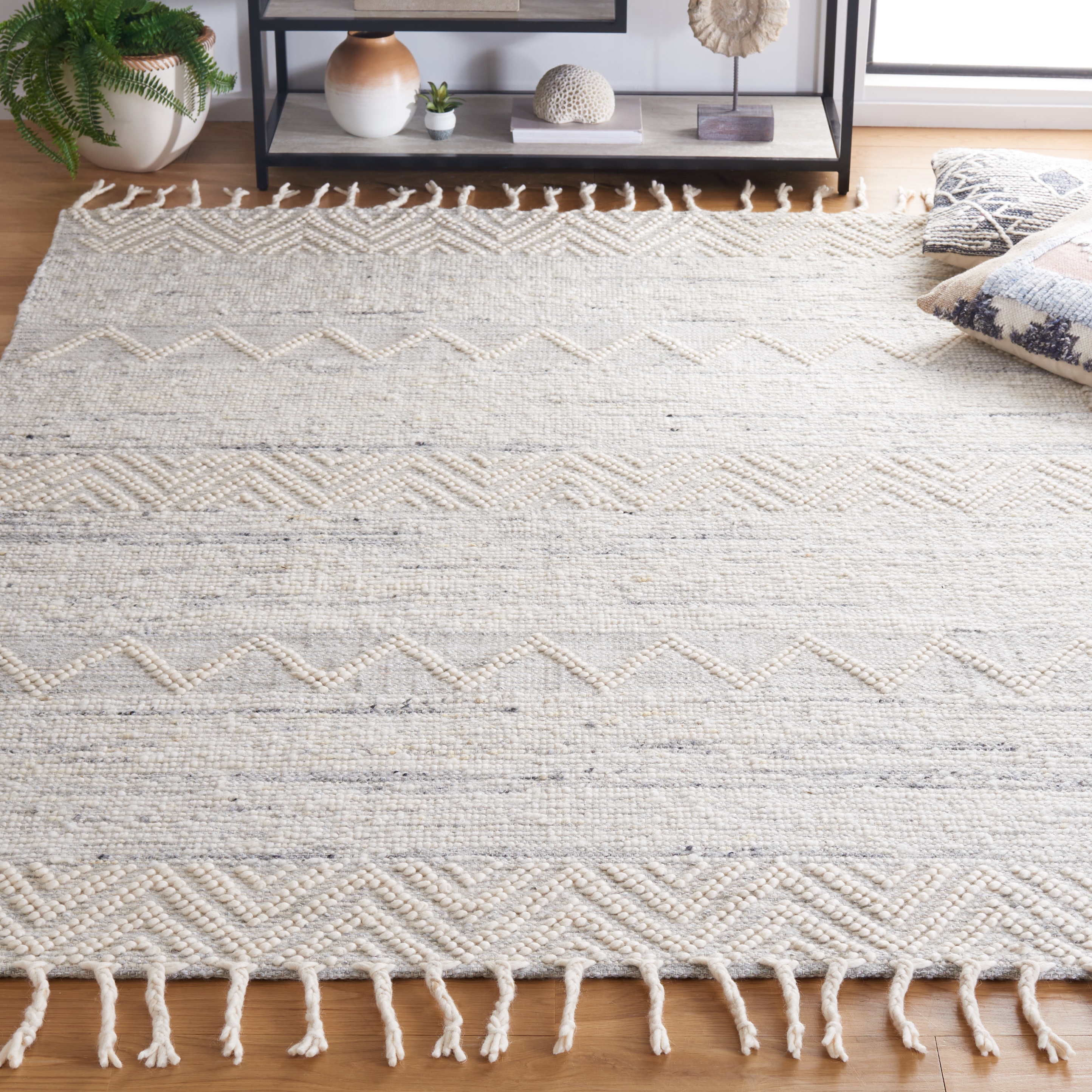  Natura 296 Ivory/Gray Bohemian 5ft x 8ft Medium Rectangle Rug