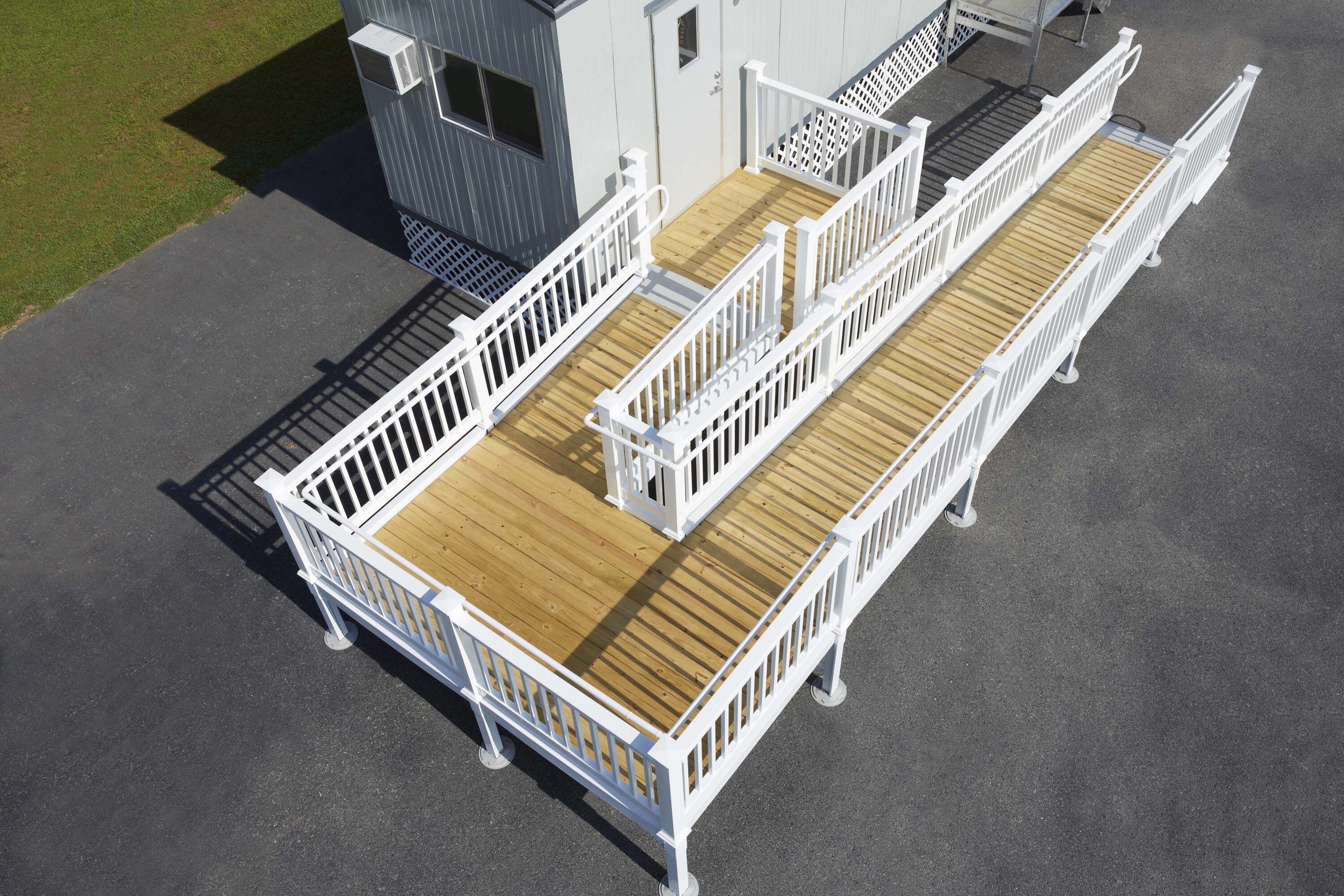 Severe Weather 4-in x 4-in x 10-ft #2 Southern Yellow Pine Ground Contact Pressure Treated Lumber