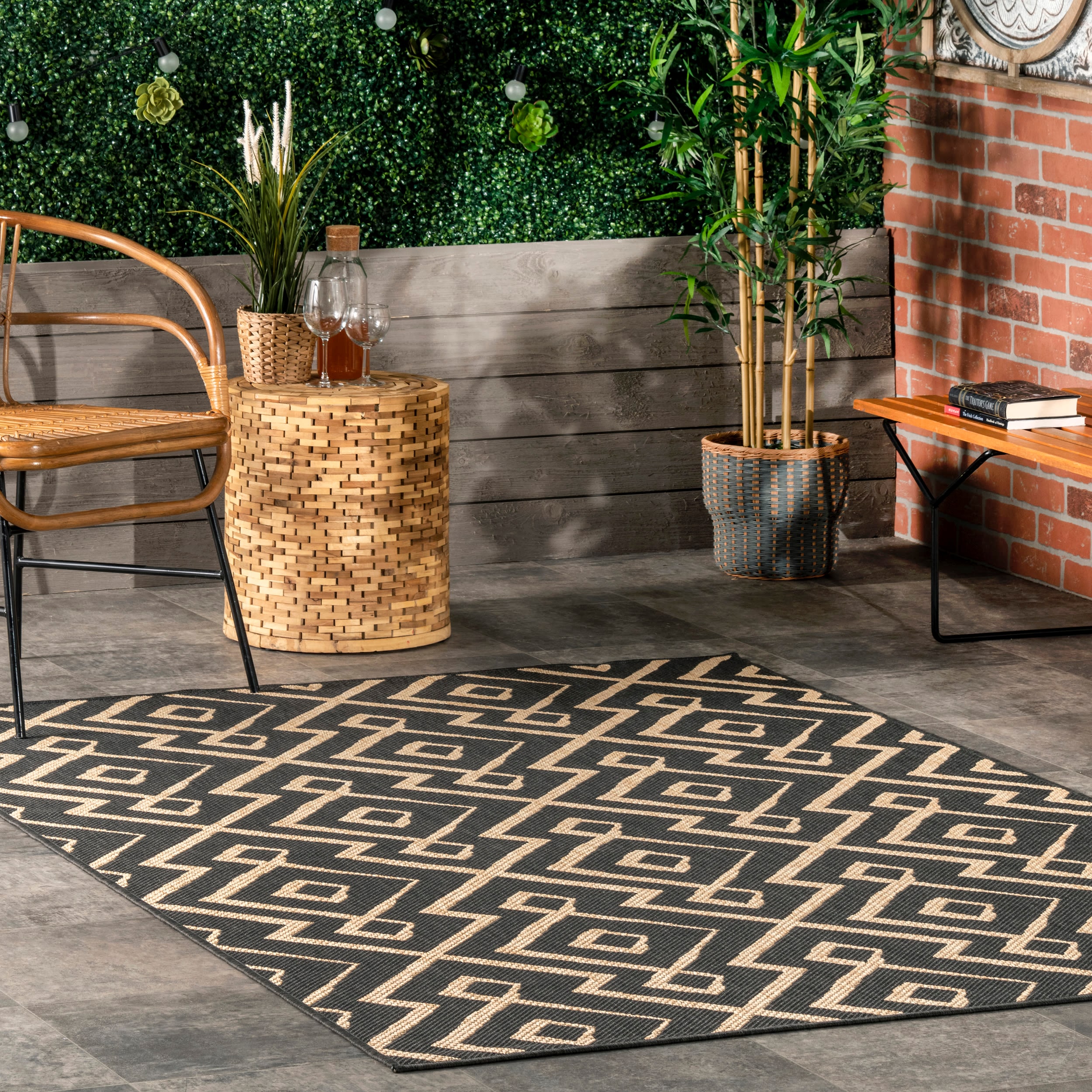nuLOOM GBCB17A-508 Cabana 5 x 8 (ft) Loomed Polypropylene Charcoal Rectangular Indoor/Outdoor Trellis Area rug