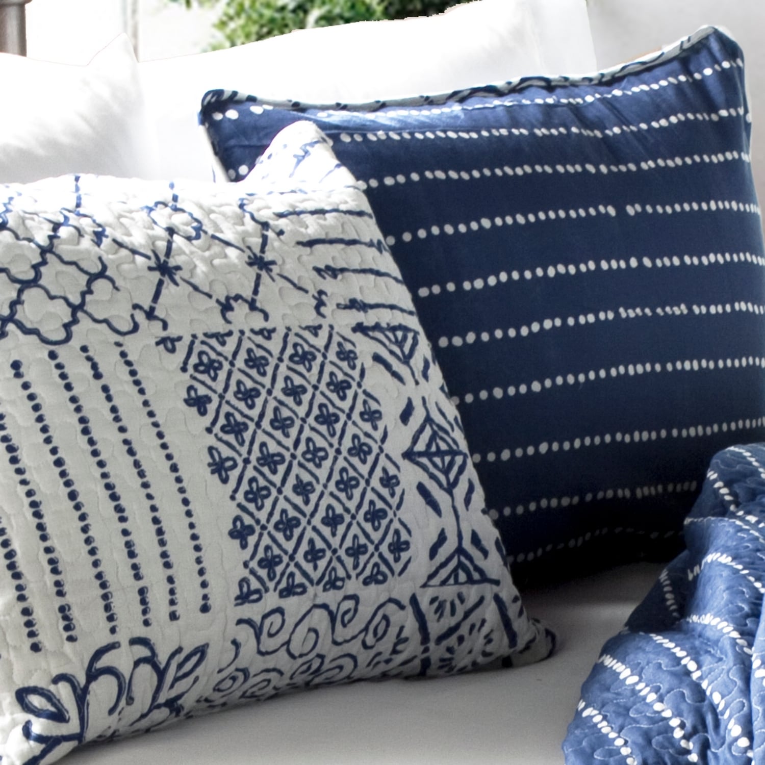Coastal Charm Blue Cotton Reversible Quilt Set, Full/Queen