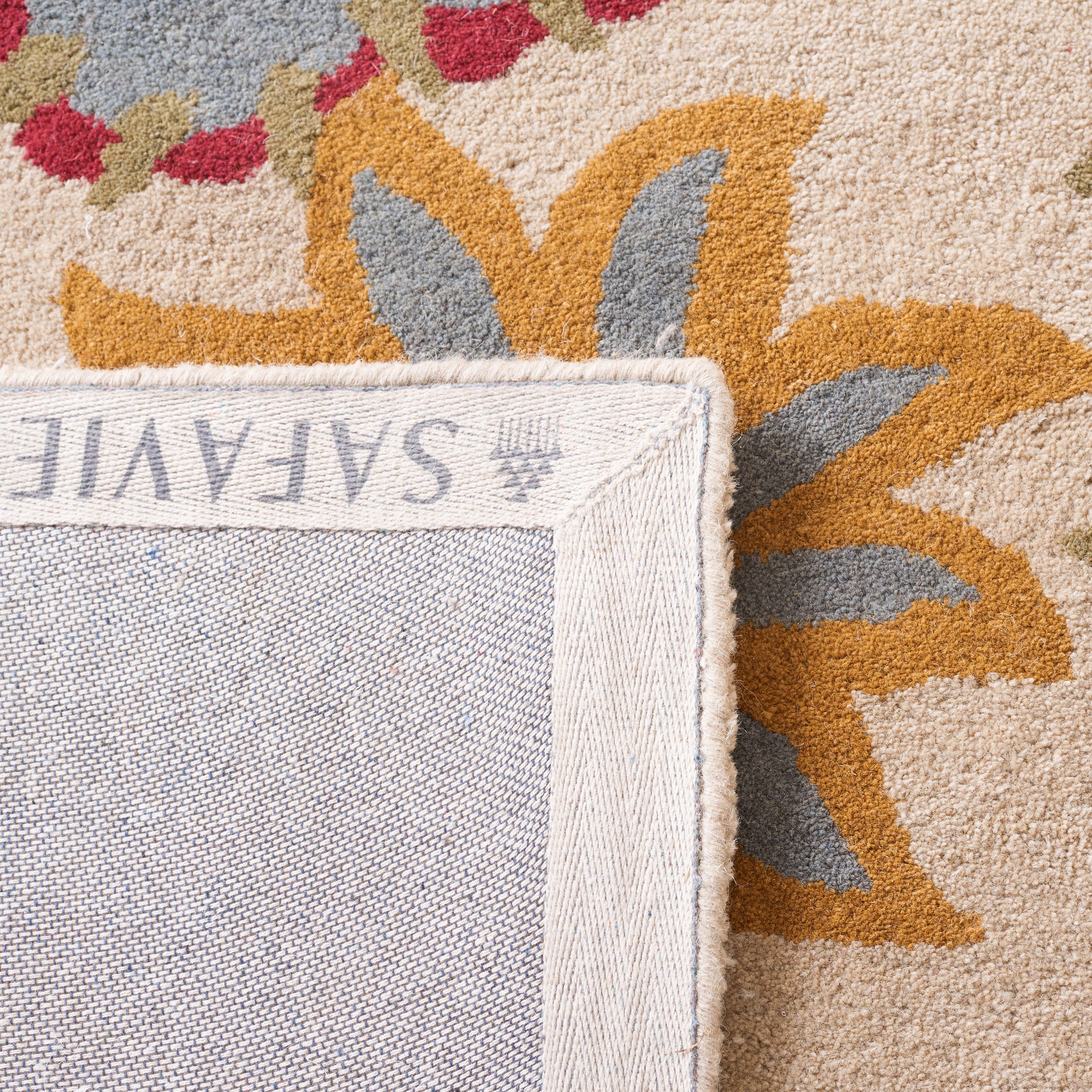 Ivory and Sage Floral Tufted Wool Area Rug, 6' x 9'
