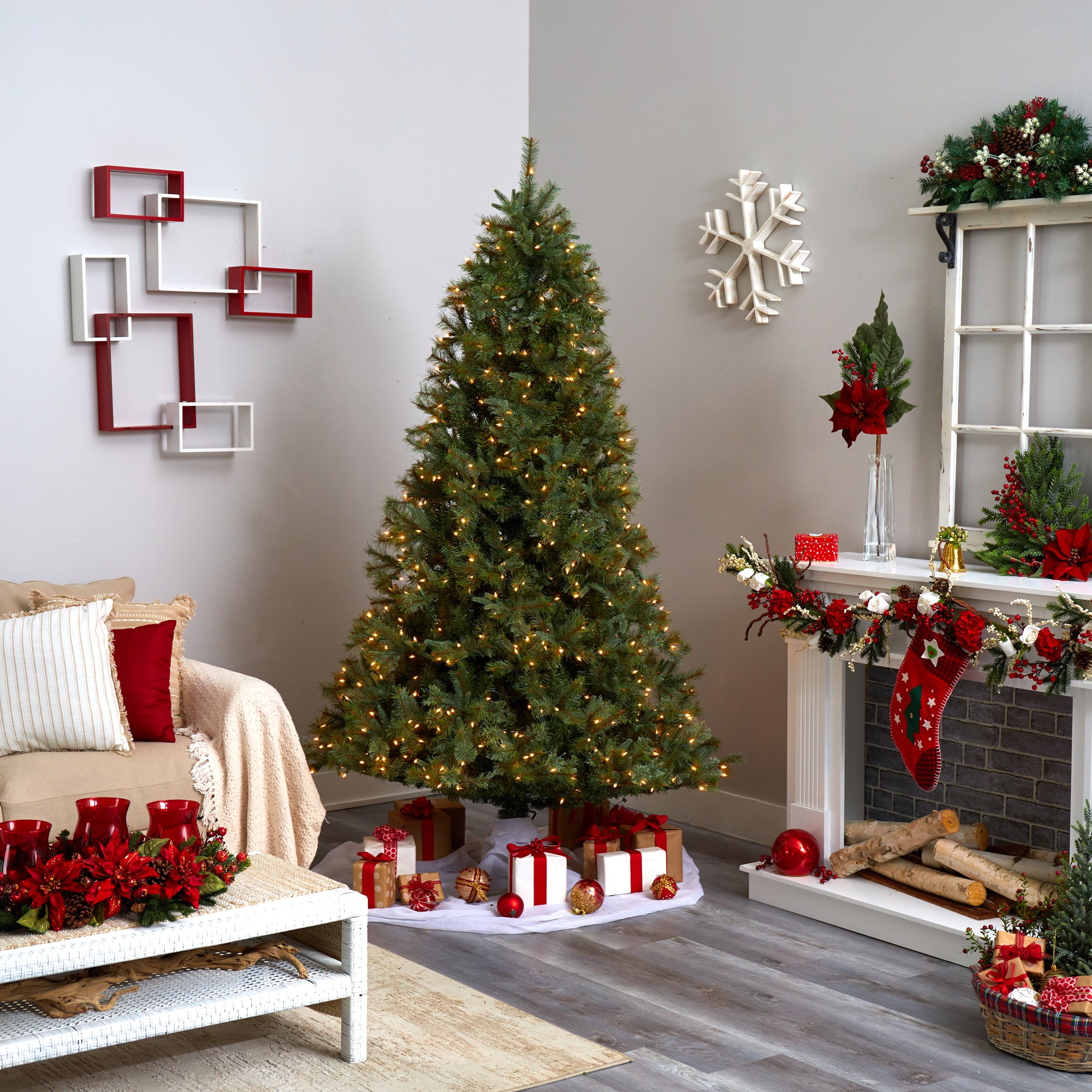 7.5' Green Pine Artificial Christmas Tree with Clear Lights