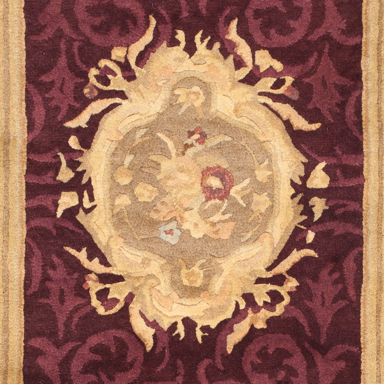 Safavieh EM414A-210 rugs - View #8