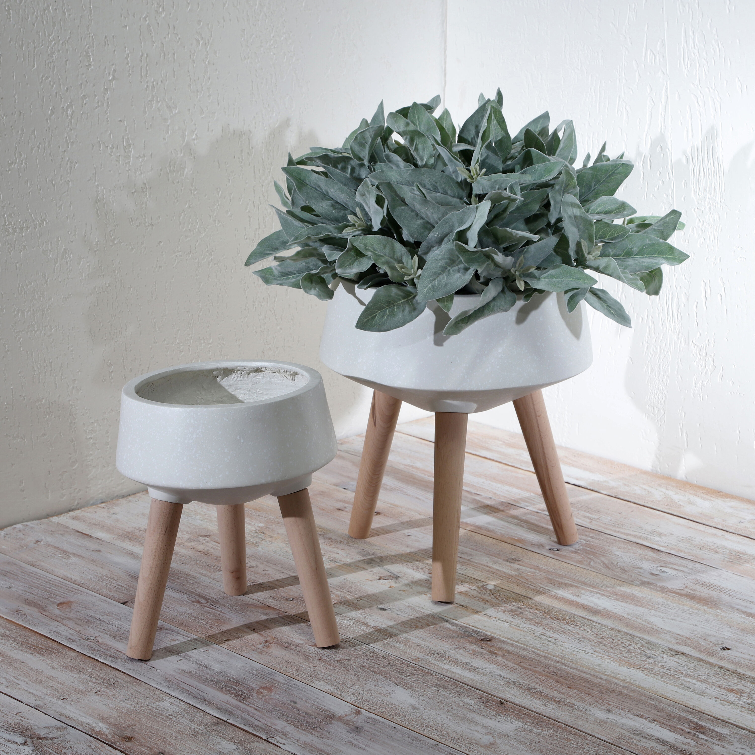 Sagebrook Home 15018-01 Round 15.0-Inches W Medium White Ceramic Indoor/Outdoor Planter