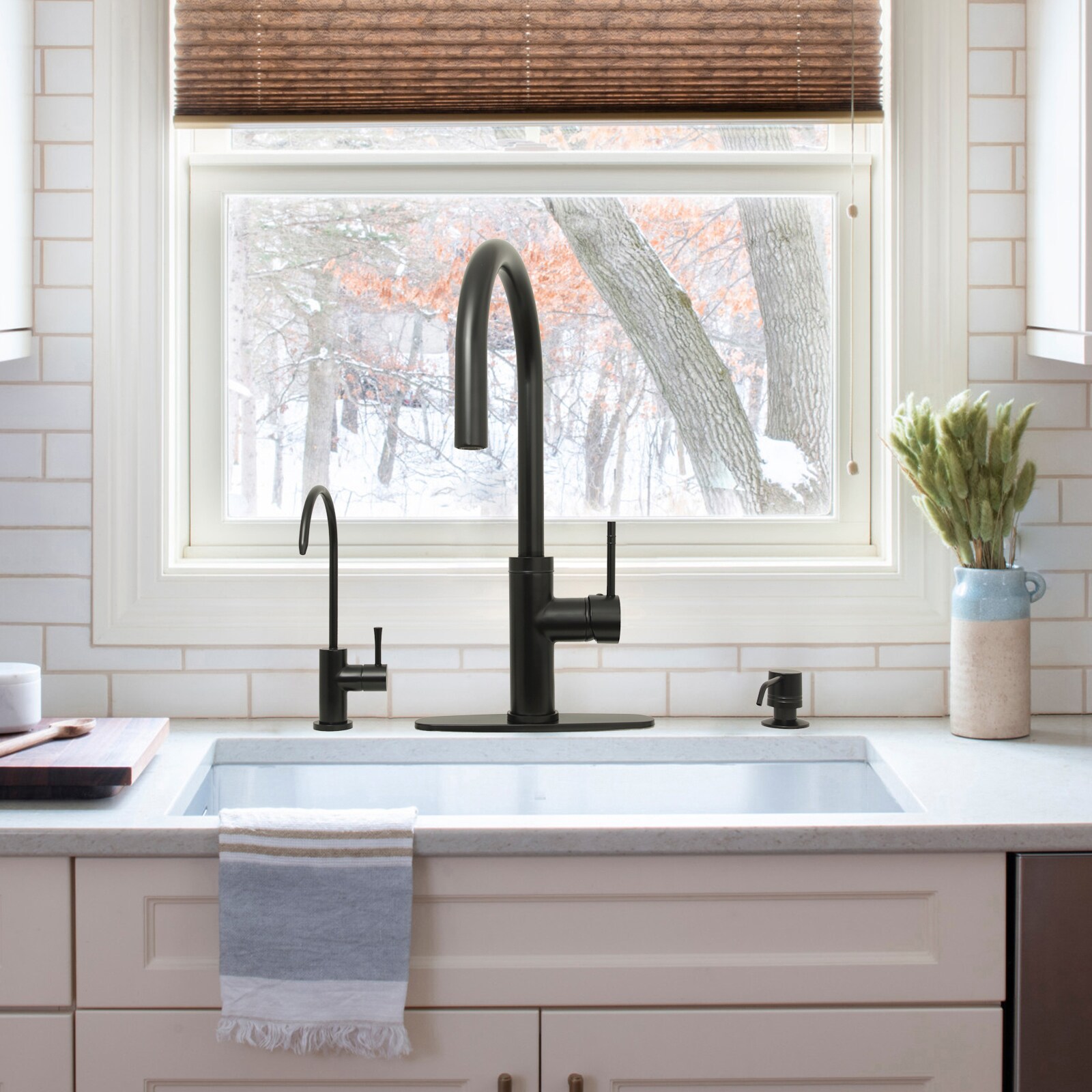 Akicon AK96416-MB Kitchen-Faucets - View #5