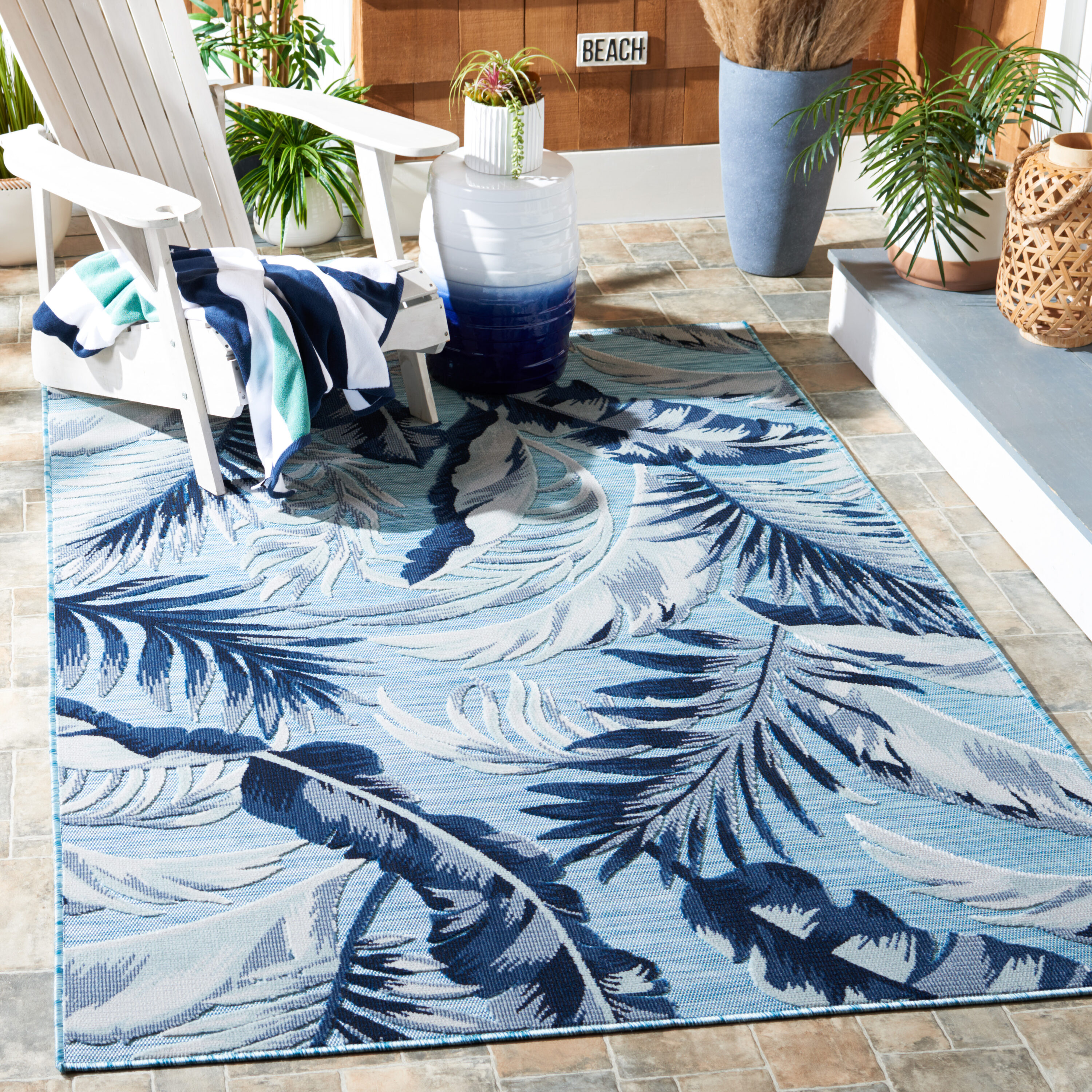 Safavieh - Cabana 4-ft x 6-ft Loomed Synthetic Aqua/Navy Rectangular Indoor, Outdoor Floral Tropi...