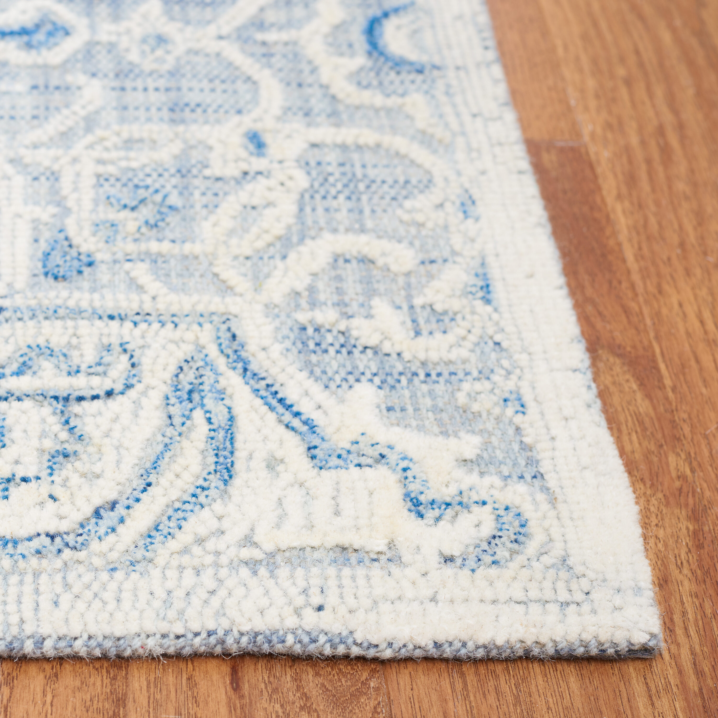 Safavieh TRC304M-5 rugs - View #3