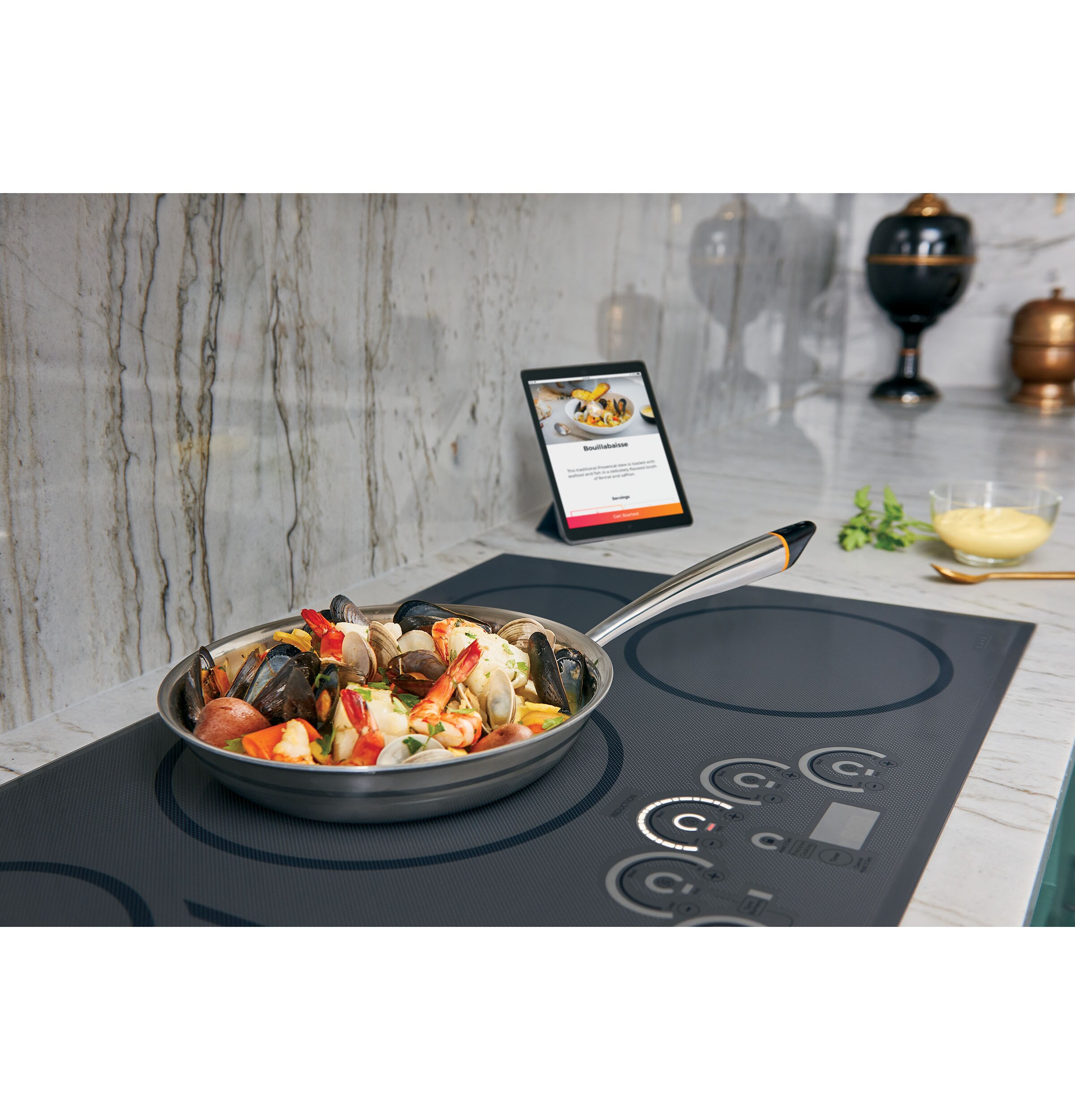 Café™ 36 Gas Cooktop - CGP95362MS1 - Cafe Appliances