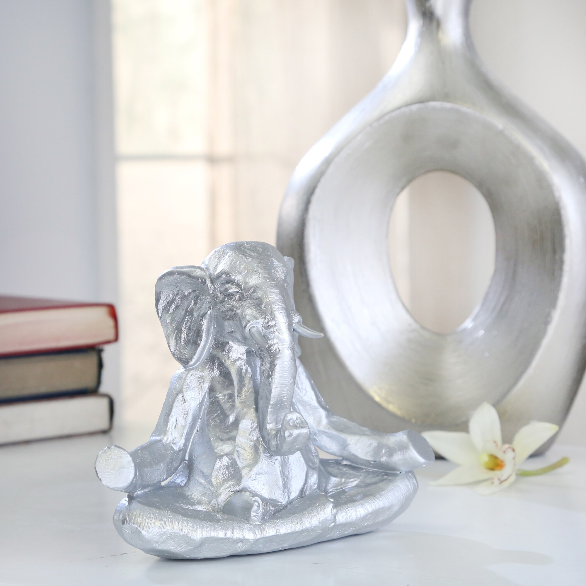 Sagebrook Home 14452-02 Silver Polyresin Modern Figurine