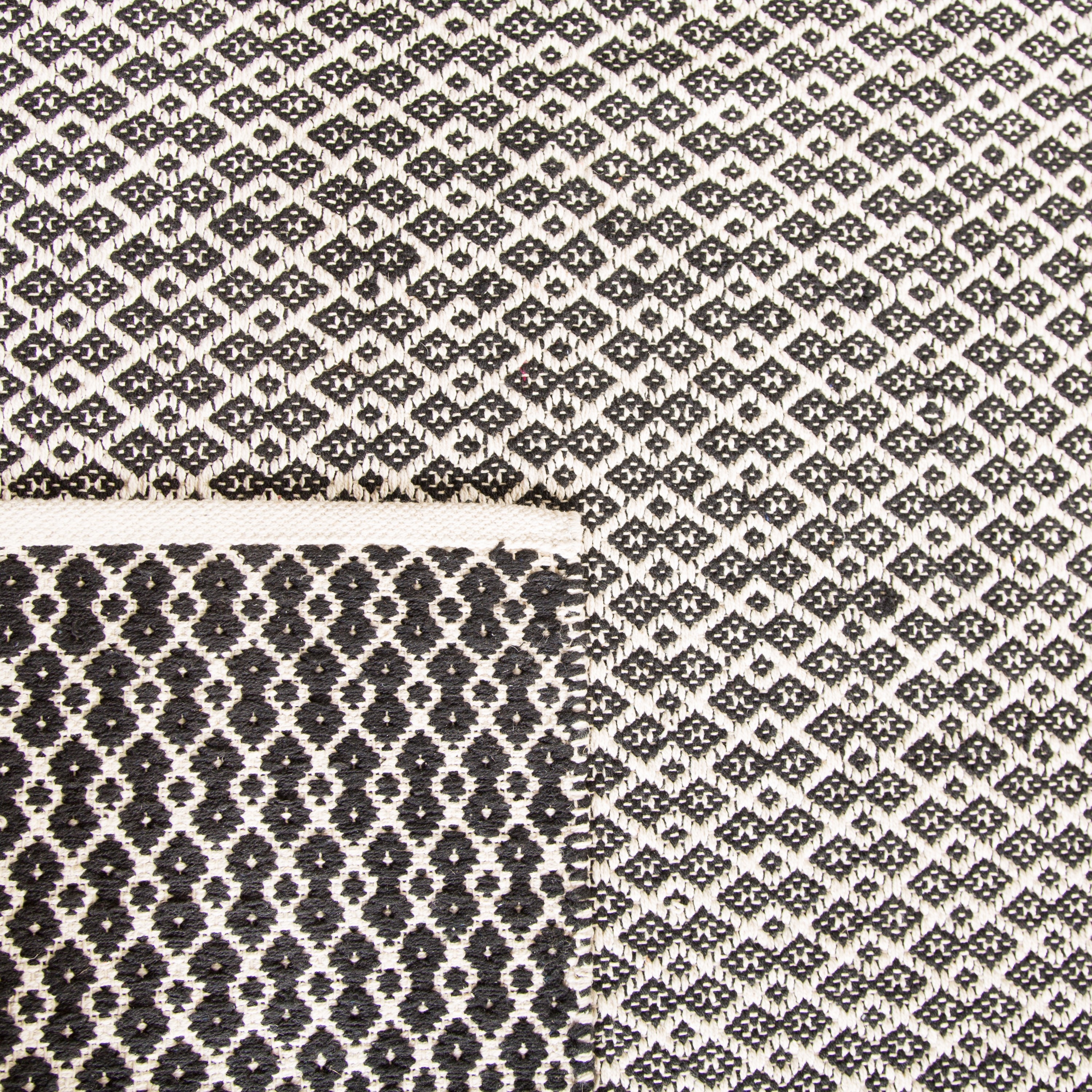 Safavieh MTK339D-28 rugs - View #5