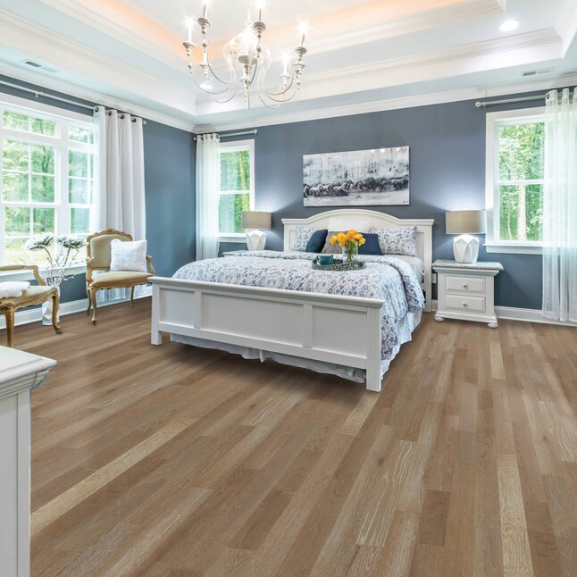 Green Leaf Prefinished Stonebrook Oak Wirebrushed 3/4-in Solid Hardwood Flooring Sample Green Leaf Prefinished Stonebrook Oak Wirebrushed 3/4-in Solid Hardwood Flooring Sample