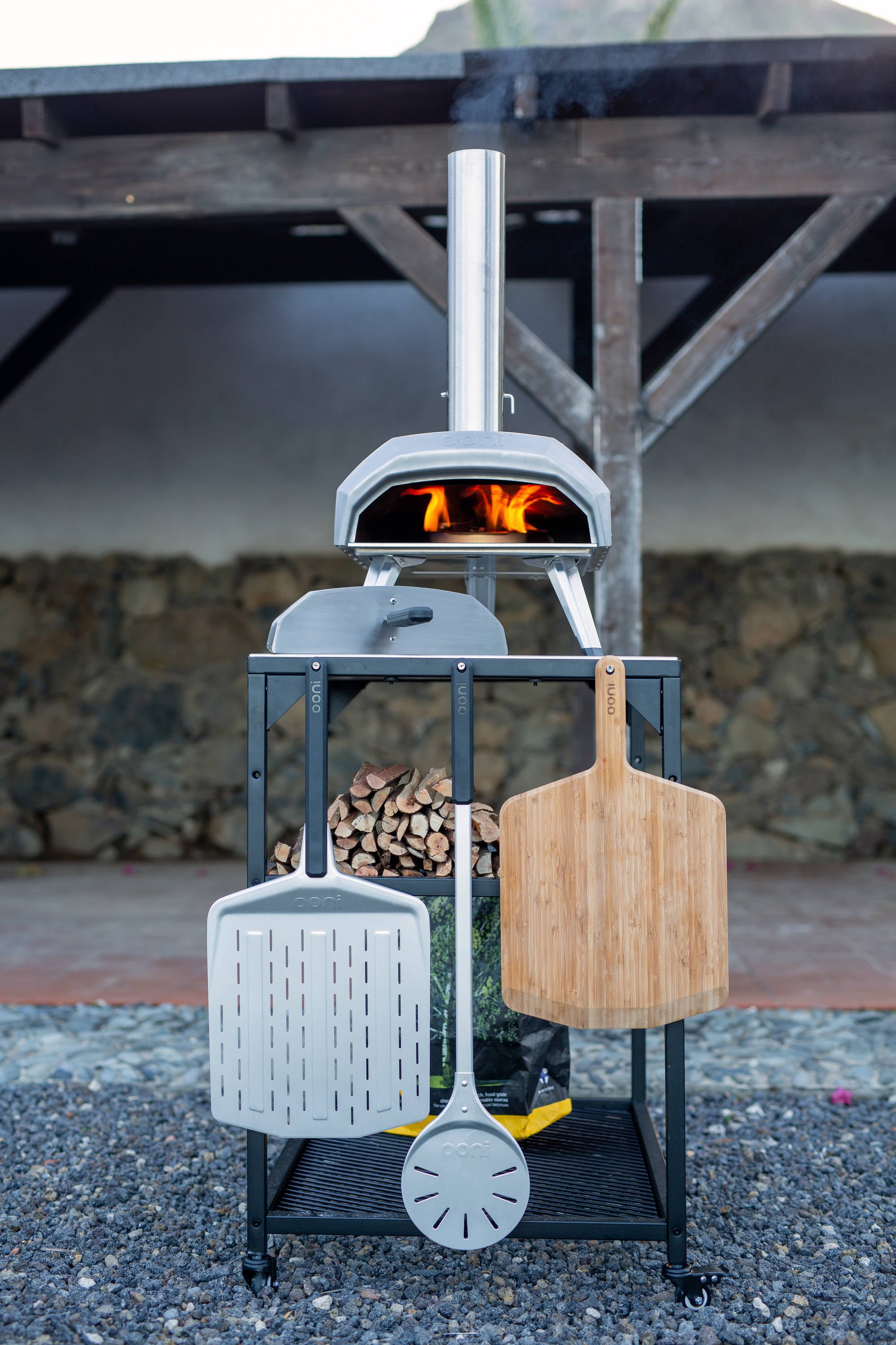 Ooni Karu 12G Multi-Fuel Outdoor Pizza Oven - Wood and Gas Outdoor Pizza  Oven with Pizza Stone & Intergrated Thermometer, Pizza Oven Outdoor, Dual