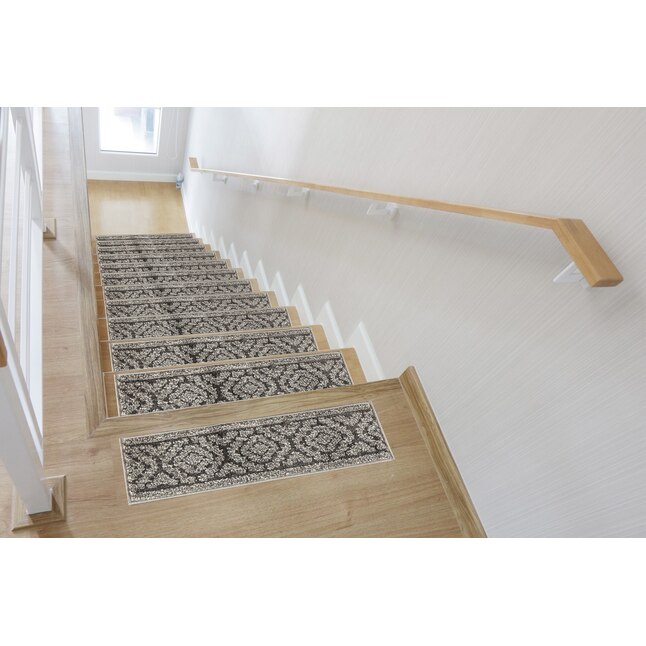 The Sofia Rugs Carpet Stair Treads Set, Are Carpeted Stairs Safer Than Hardwood