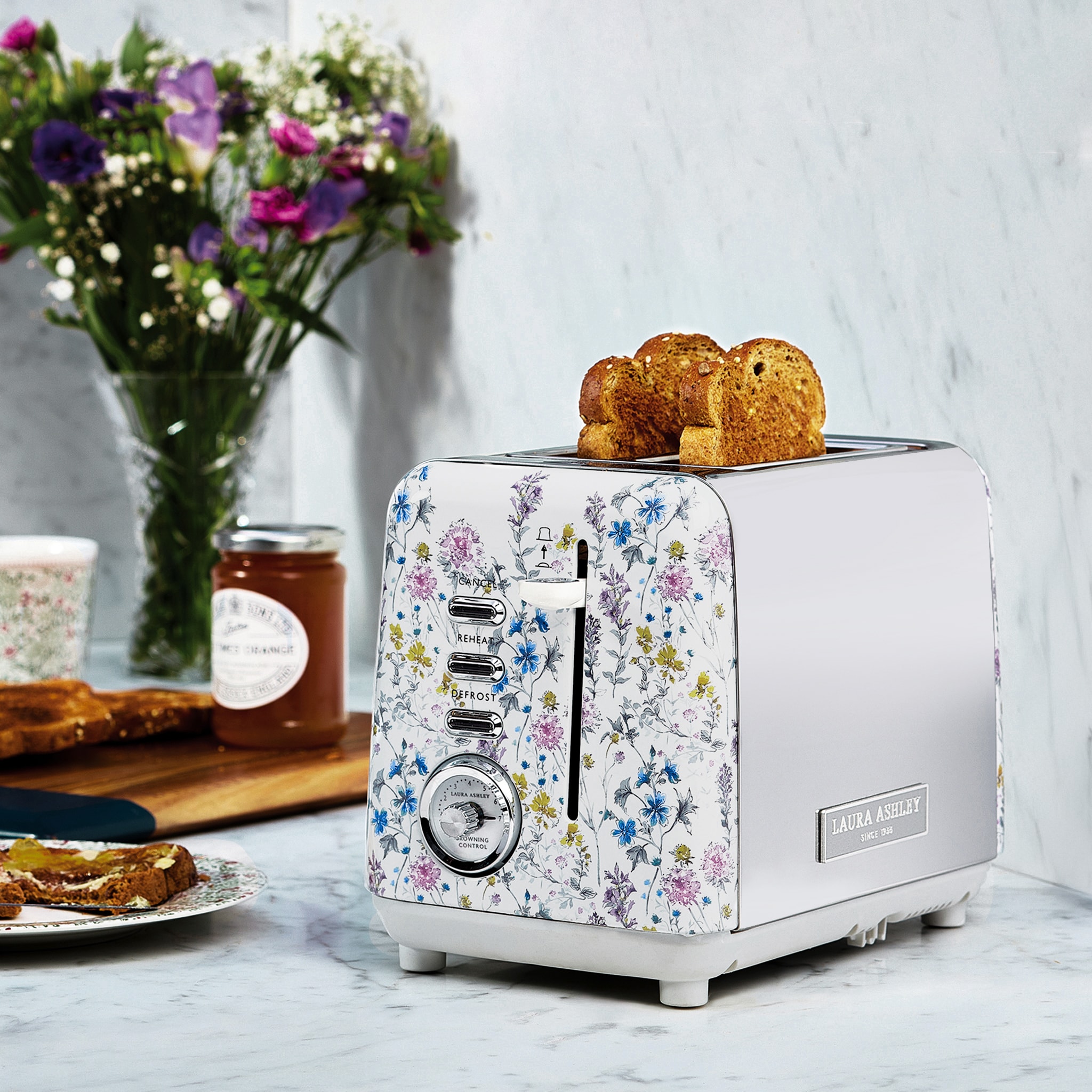 Laura Ashley VQSBT582LAWM toasters - View #2
