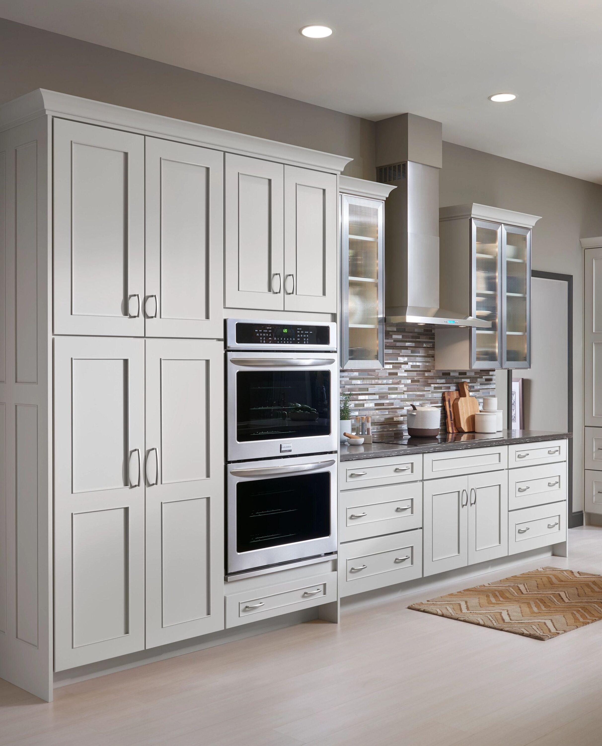 Schuler Cabinetry Sugar Creek 14.5-in W x 17.5-in H Irish Creme Painted ...