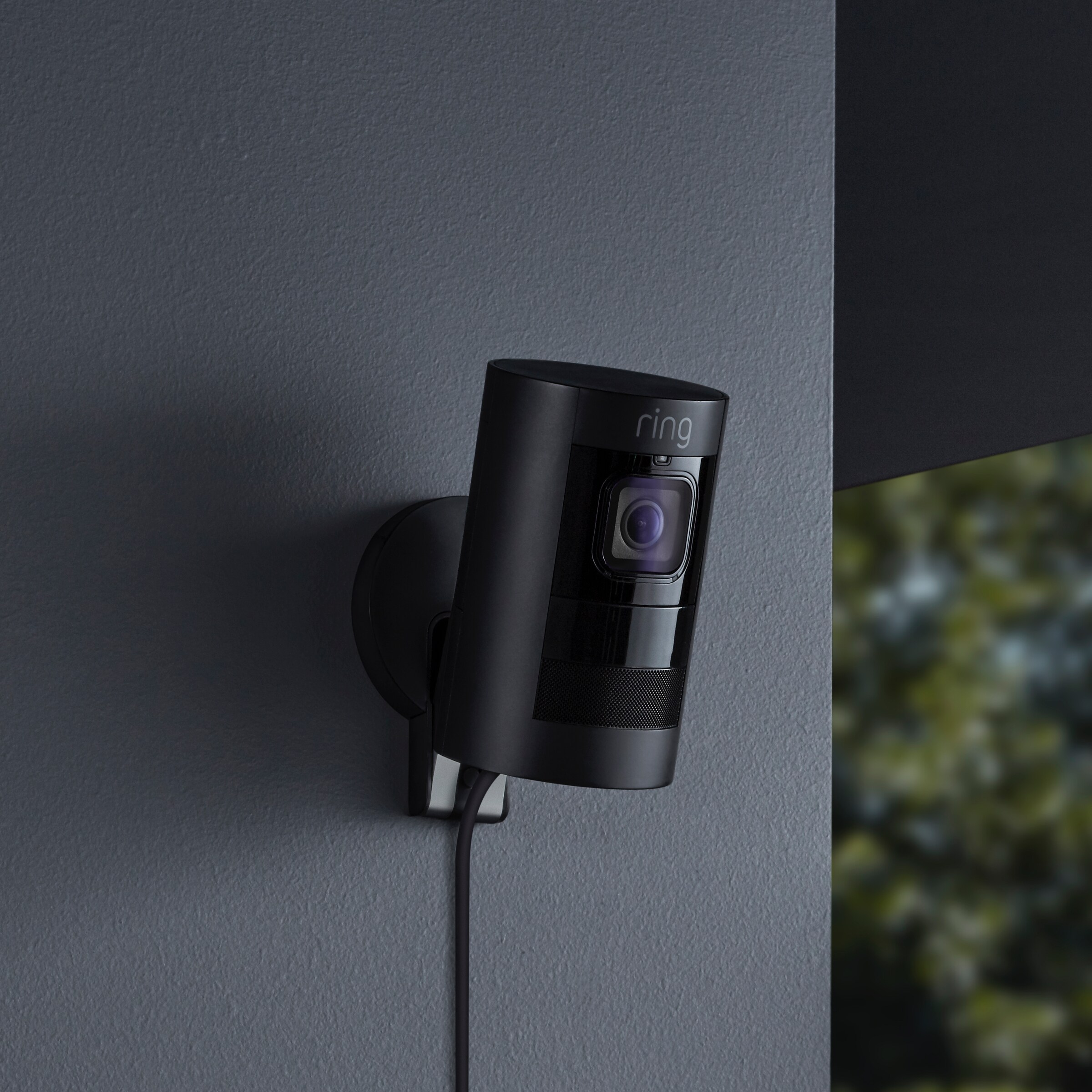 Ring Stick Up Cam Elite - Hardwired Smart Outdoor Security