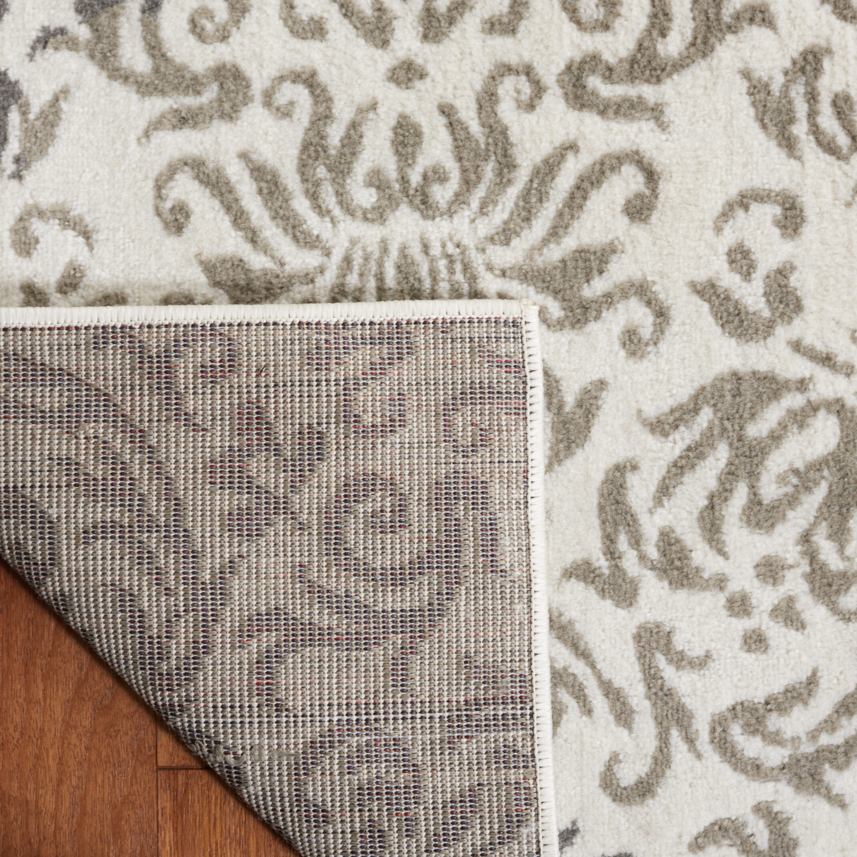 Safavieh PYR210A-5 rugs - View #7