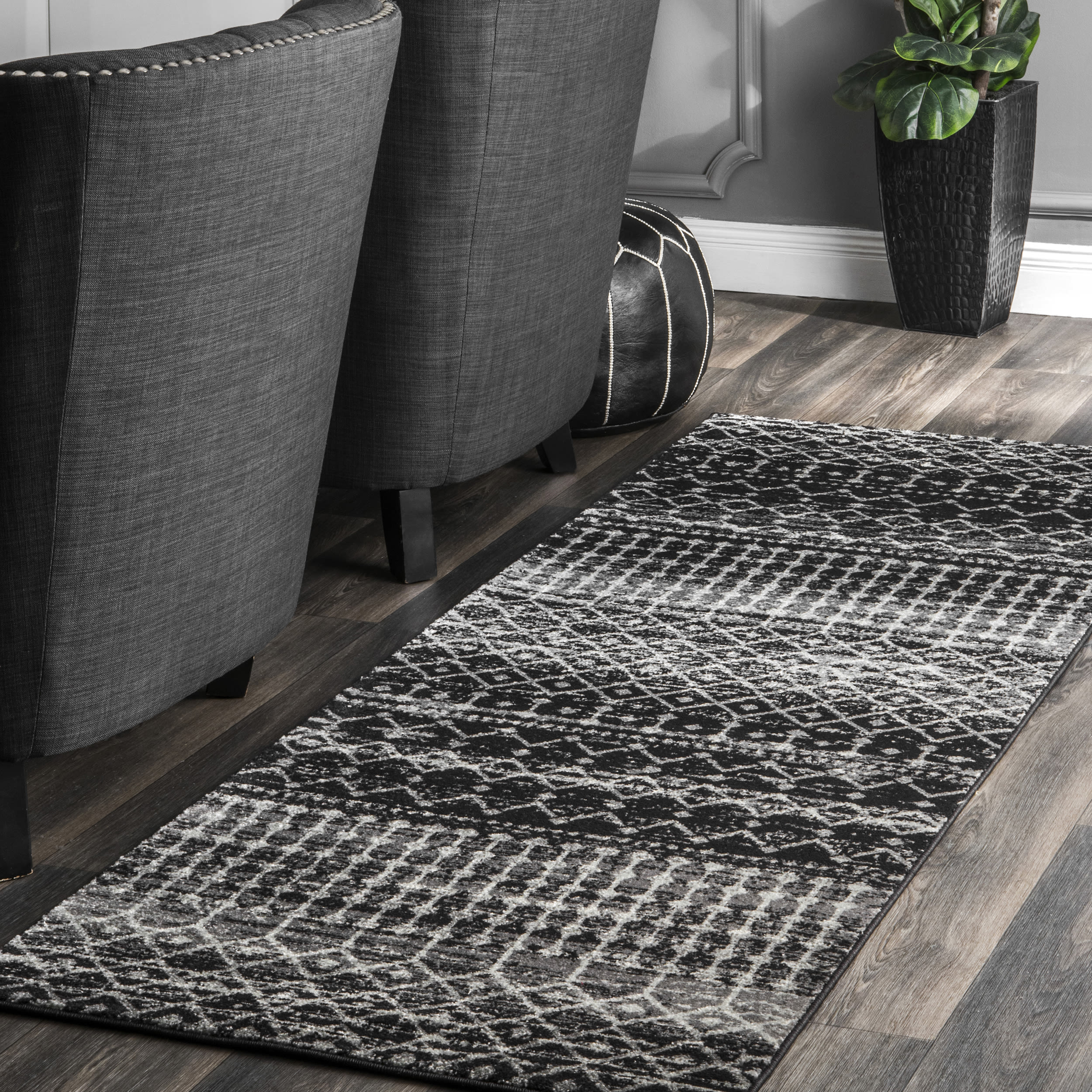 nuLOOM RZBD16G-26010 Blythe 2 x 10 (ft) Loomed Black Rectangular Indoor Trellis Runner rug