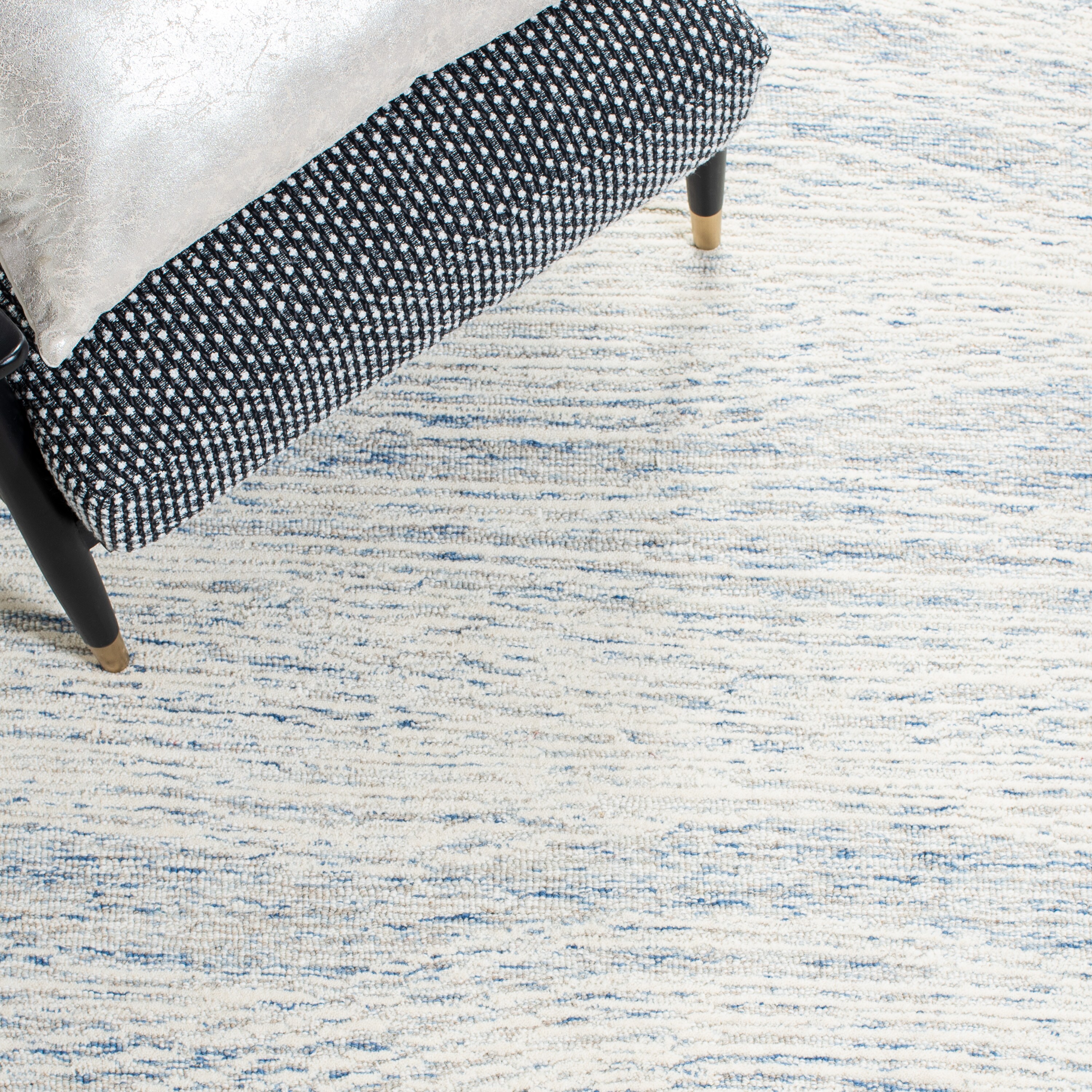 Safavieh MET995L-28 rugs - View #5