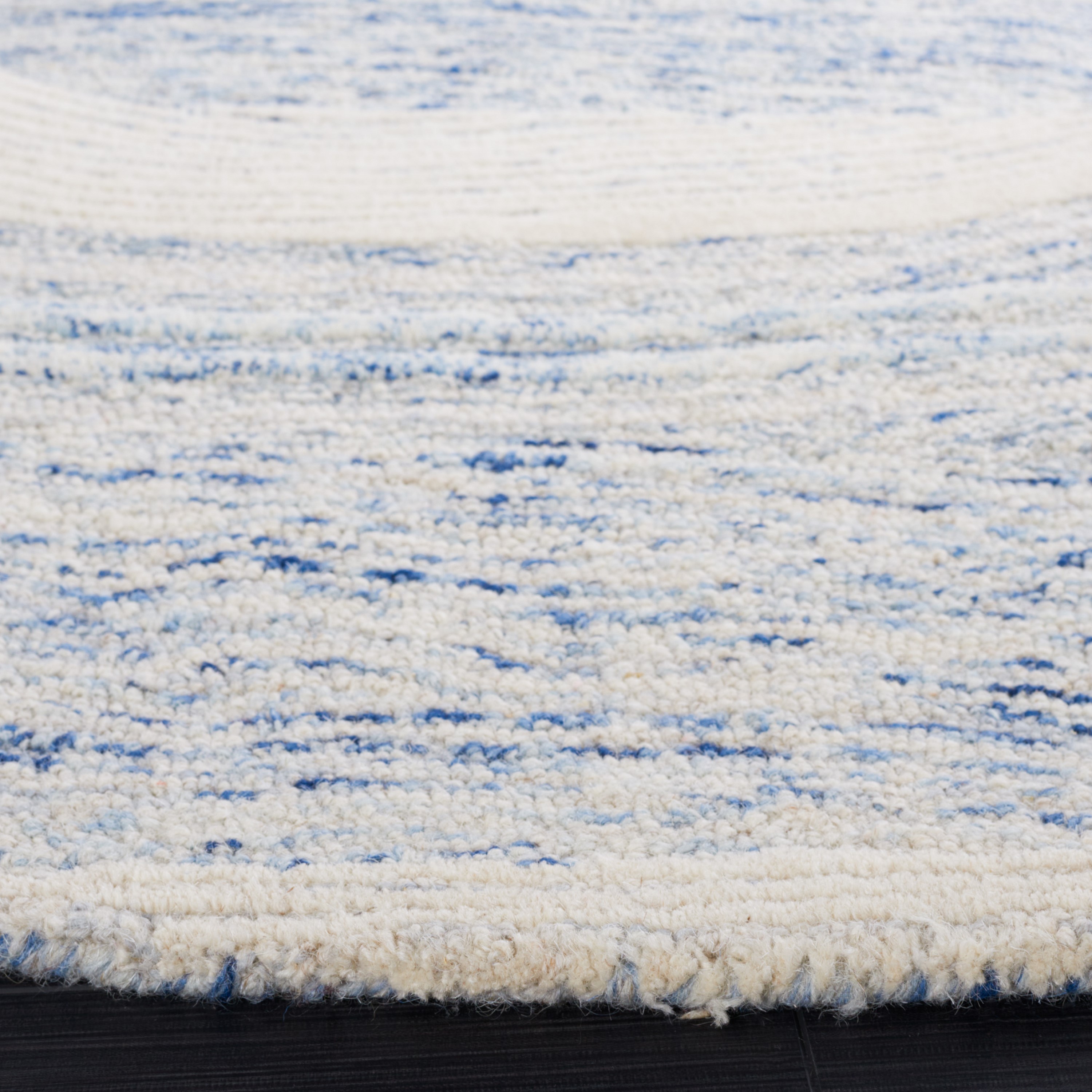 Safavieh FTV121M-6R rugs - View #3