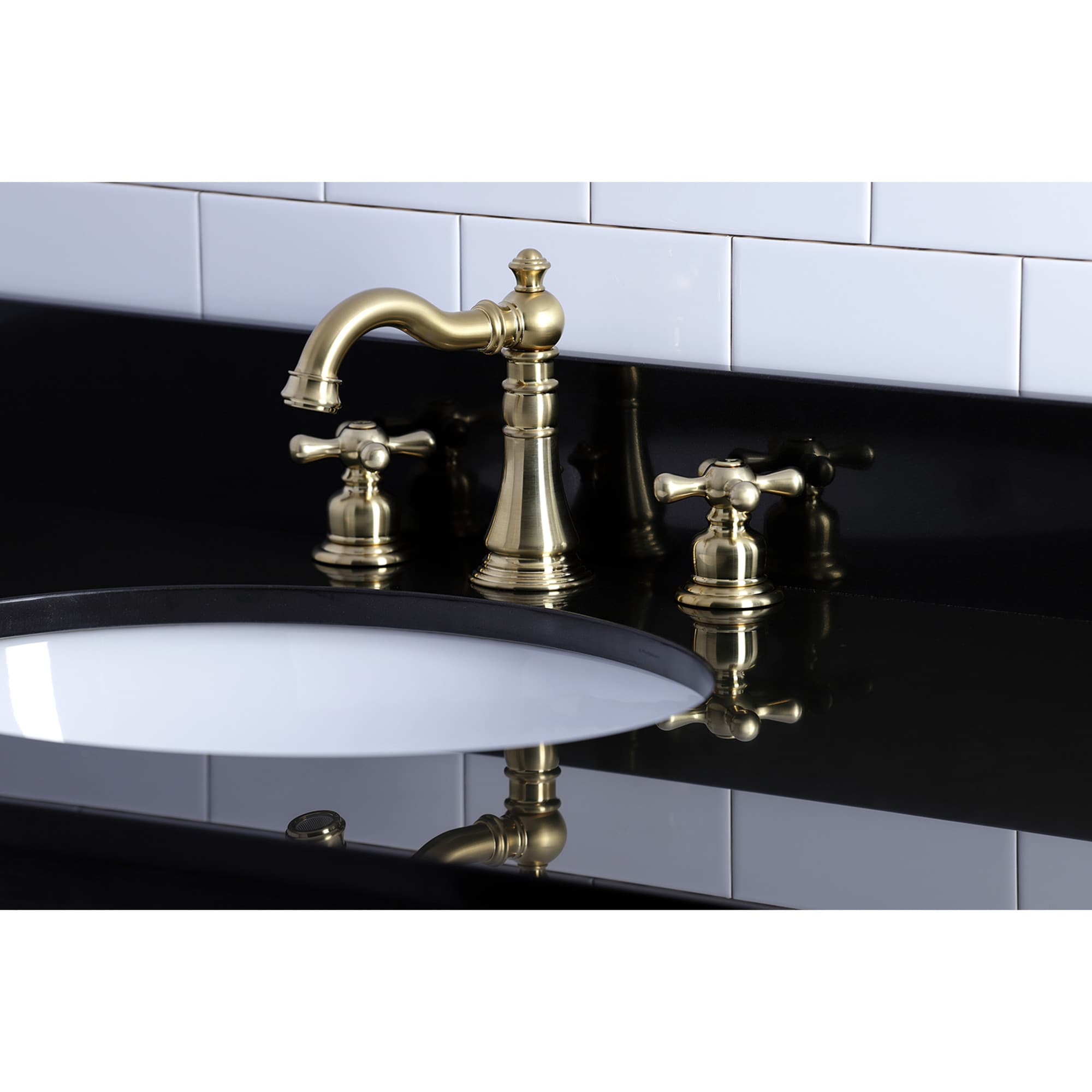 Kingston Brass WLFSC1973AX American Classic Brushed brass Widespread 2-handle Low-arc Residential Handle Bathroom Sink Faucet with Drain