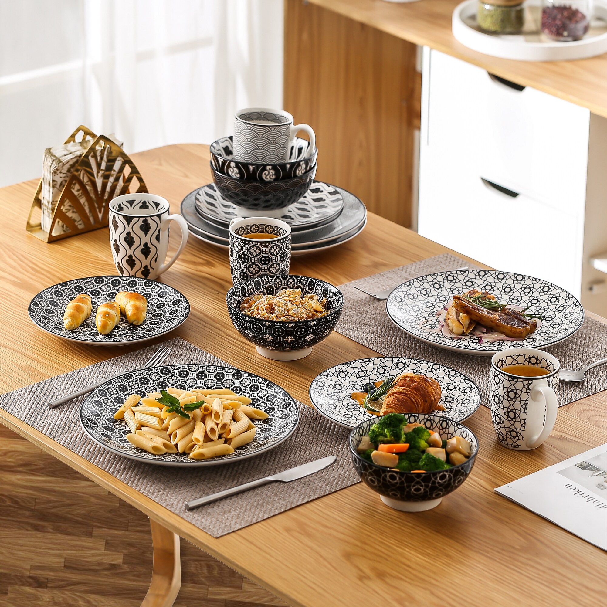 V Vancasso Porcelain Ceramic Dinnerware Set of 4 Gray Patterned Service Set with