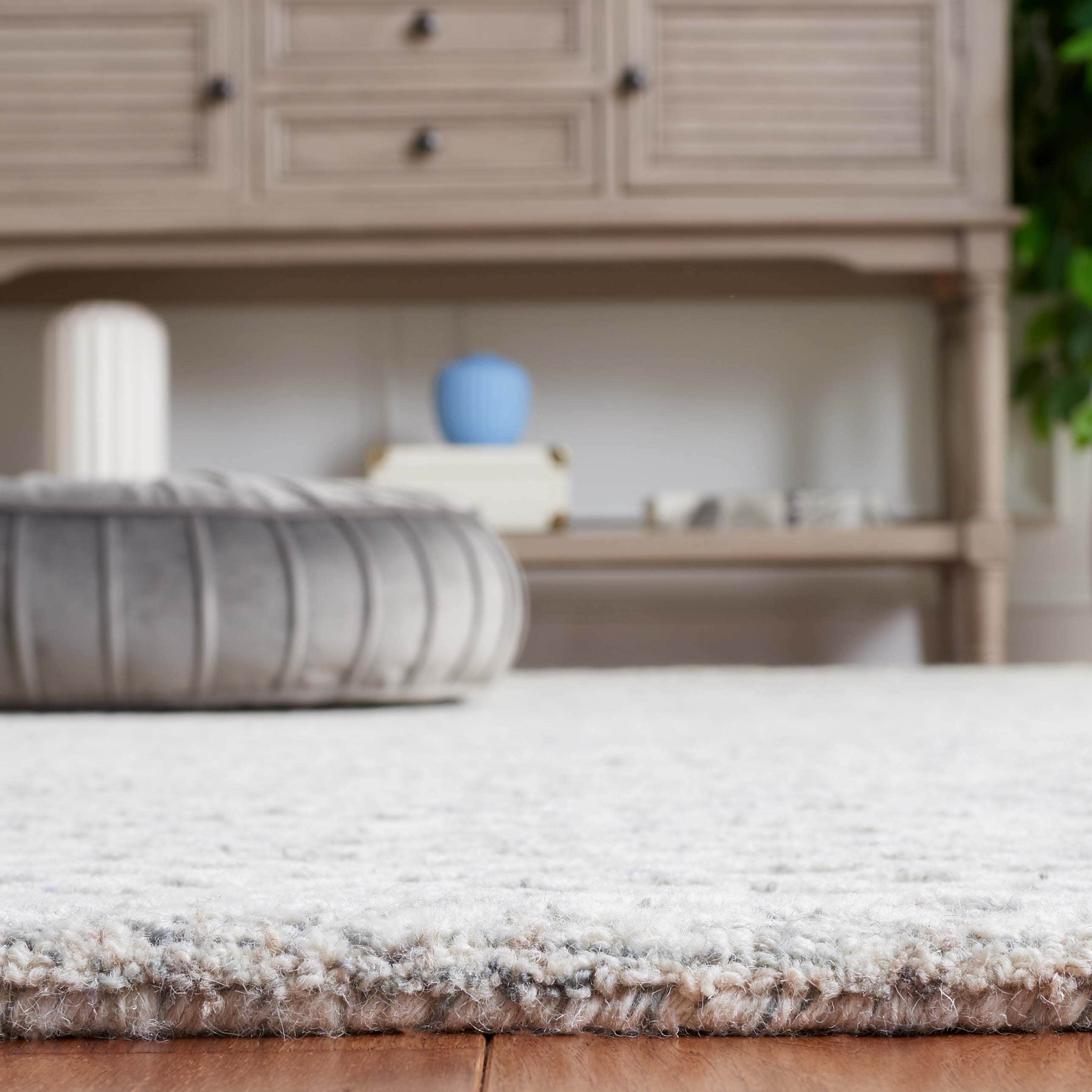 Safavieh EBN103F-5 rugs - View #5