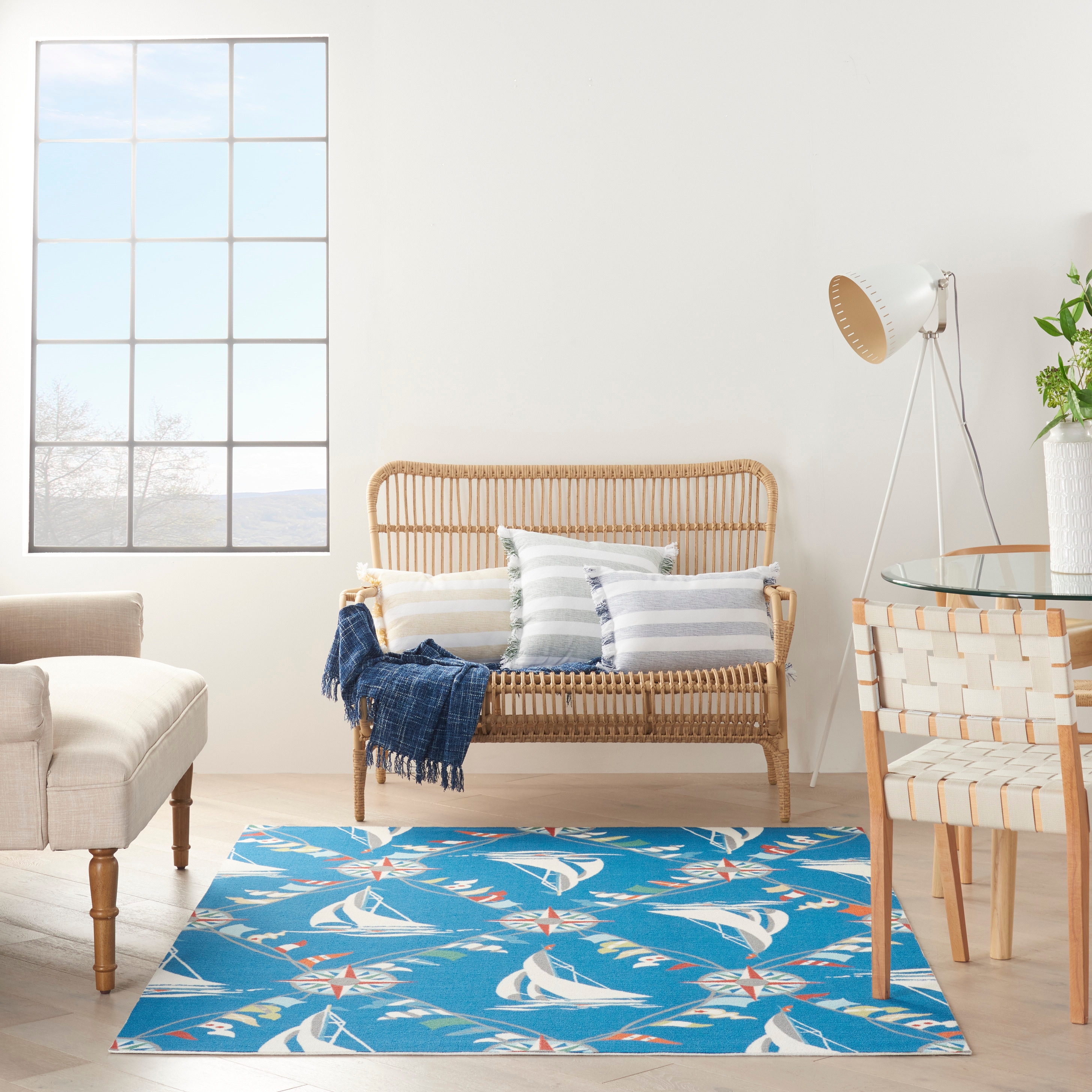 Blue Diamond Nautical Reversible 4' x 6' Synthetic Area Rug