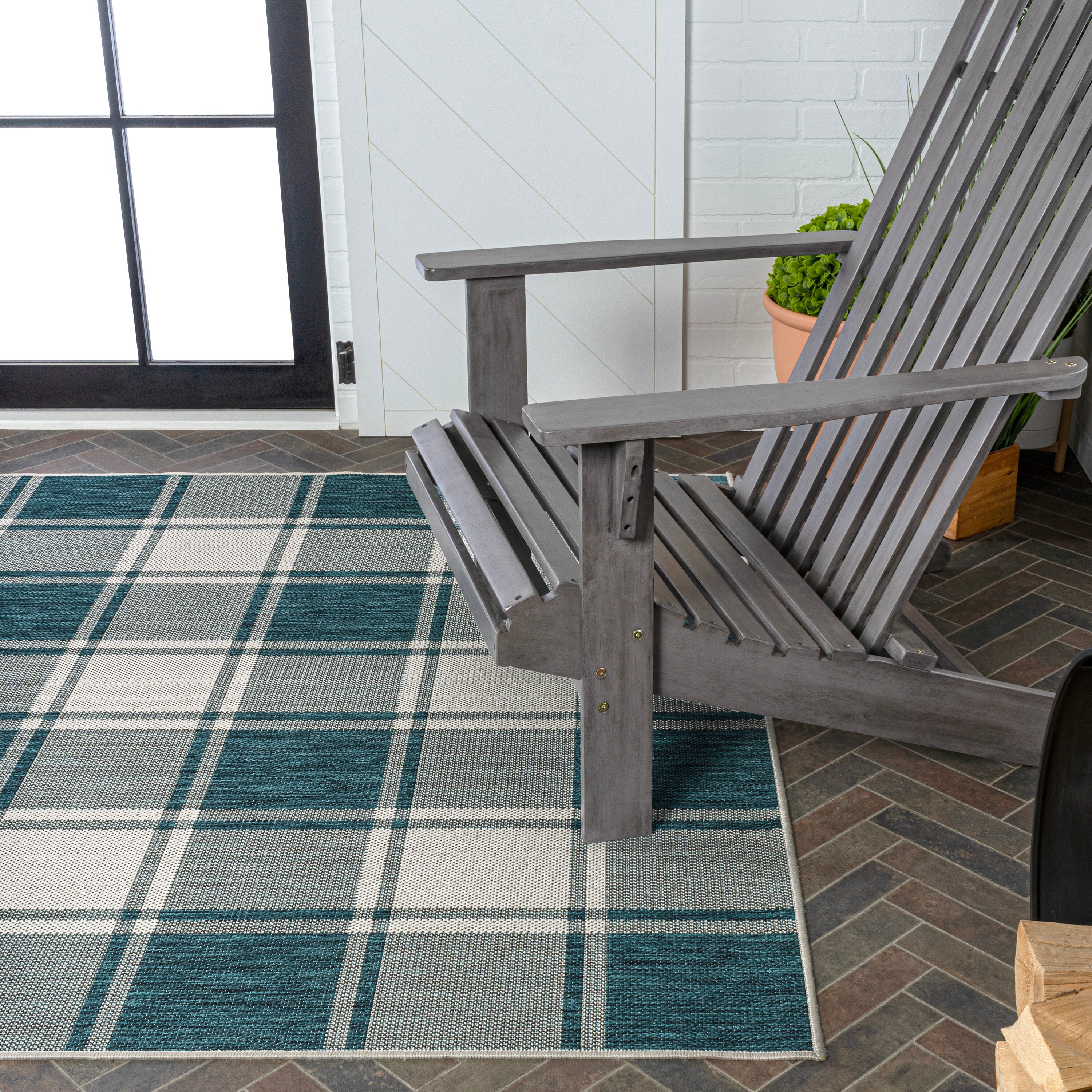 Turquoise and Cream Gingham 8' x 10' Synthetic Indoor/Outdoor Rug