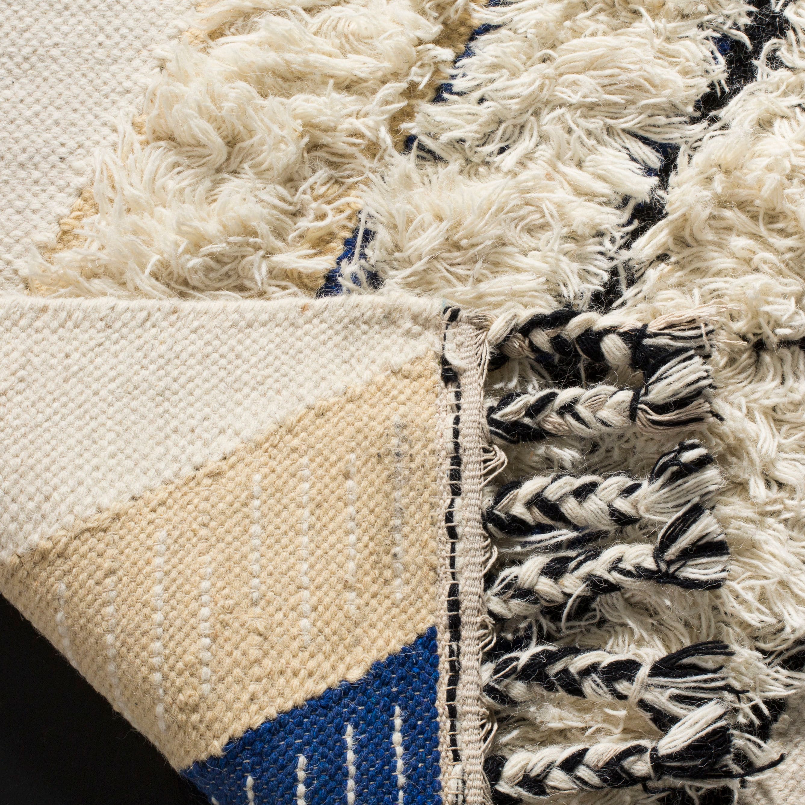Kenya 9' x 12' Black and Ivory Wool Hand-Knotted Rug