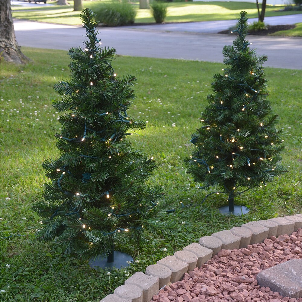 HoliScapes 2-Pack 36-in Christmas Tree Pathway Marker with White LED ...