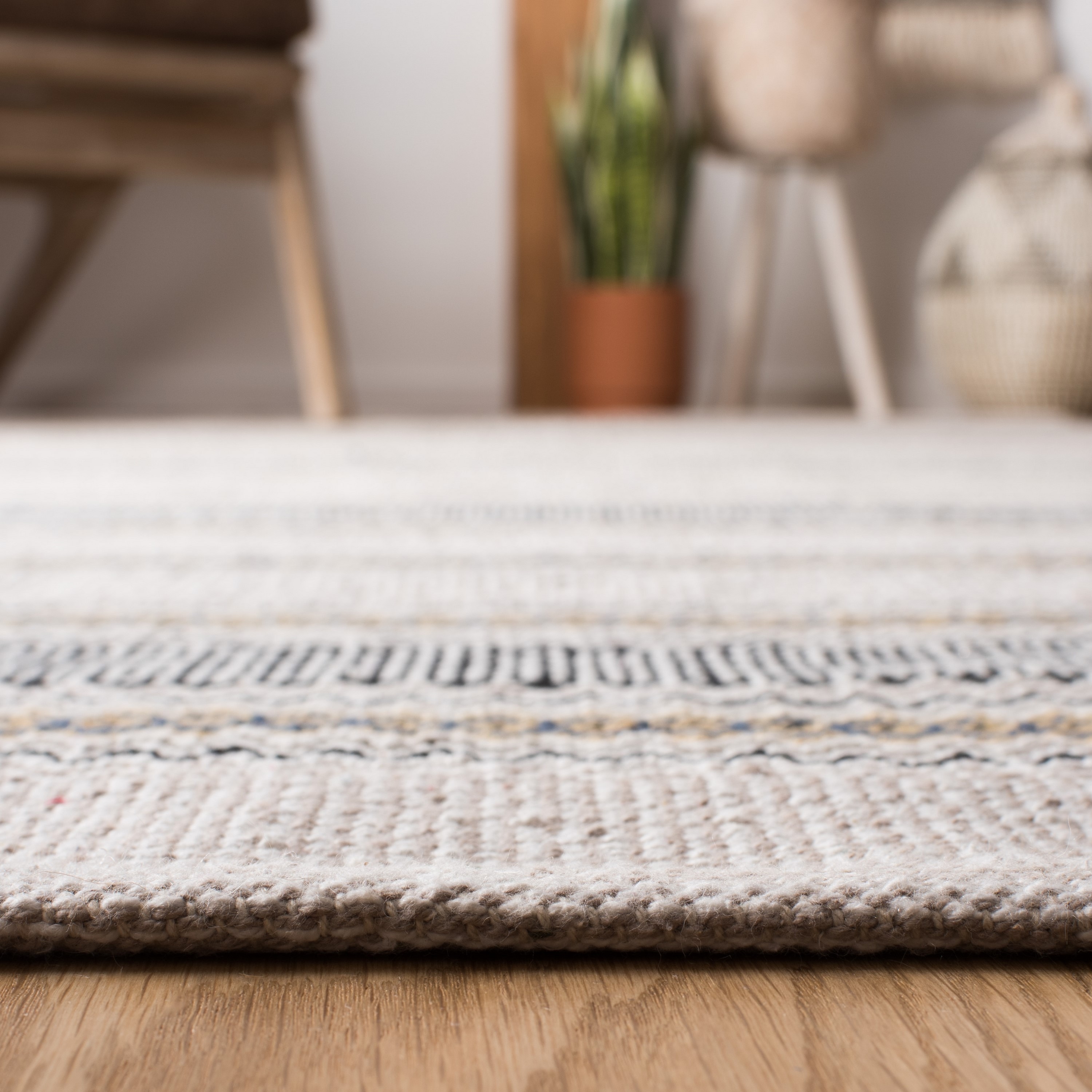 Safavieh MTK536M-8 rugs - View #4